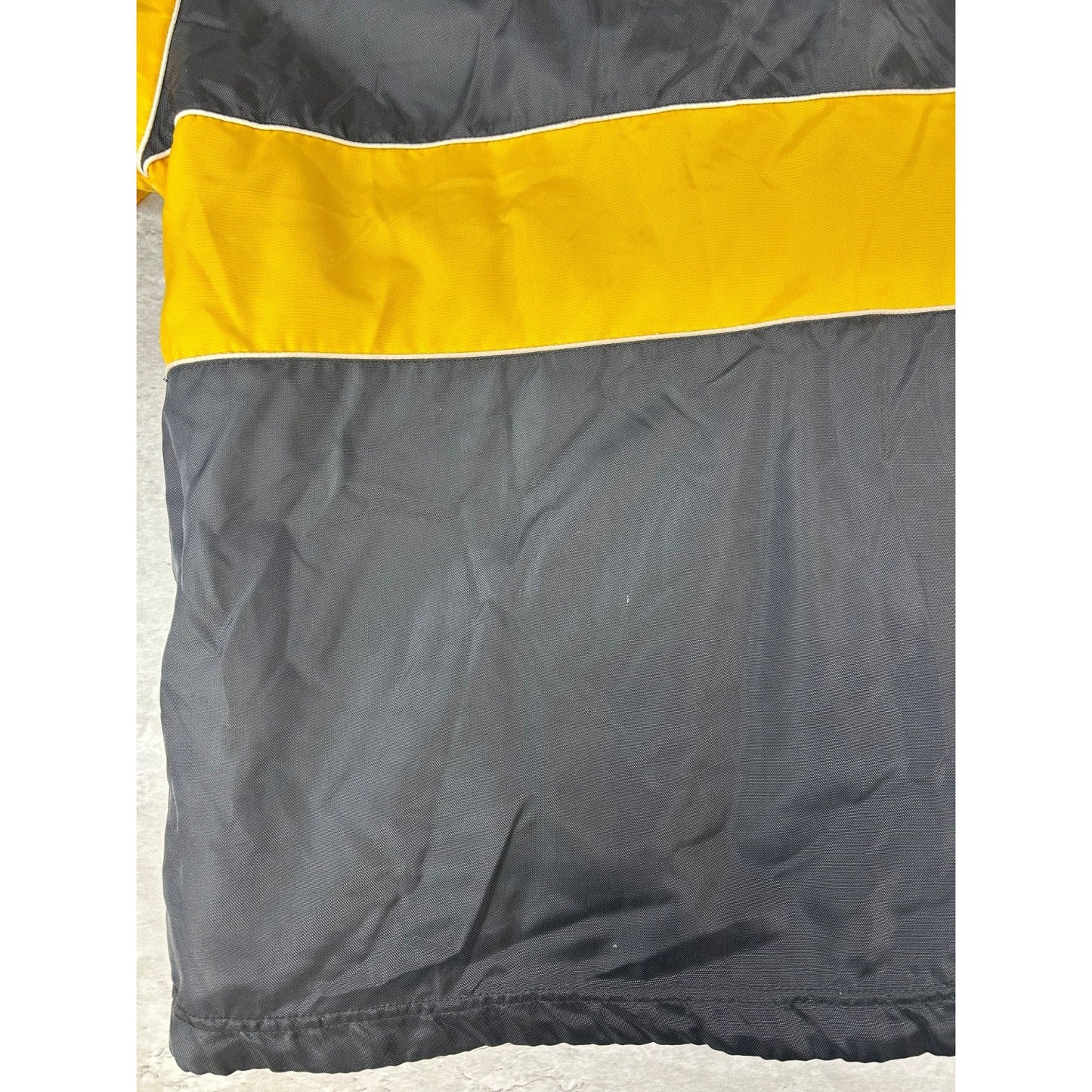 Vintage Iowa Hawkeyes NCAA Embroidered Logo Reversible Jacket Size Large