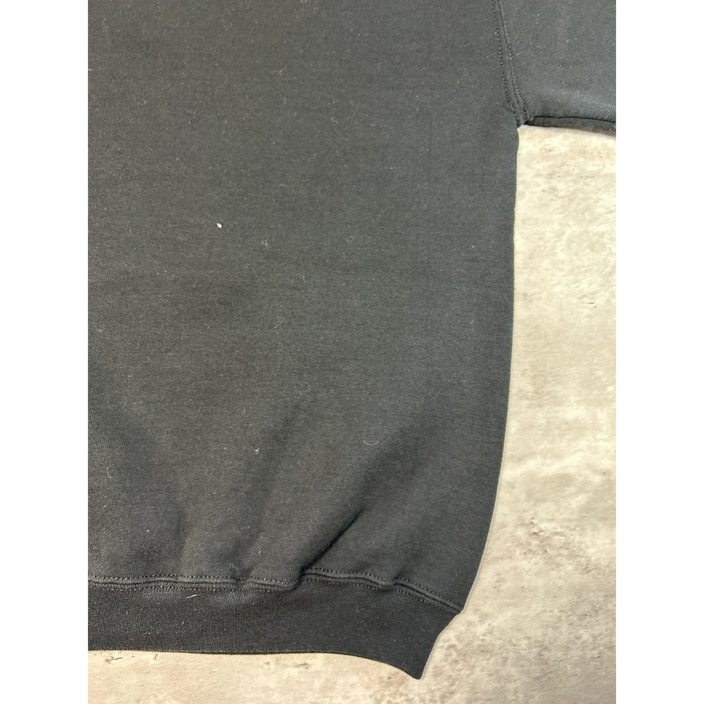 Vintage 90s Russell Athletics Spellout Graphic Pullover Sweatshirt Size Medium