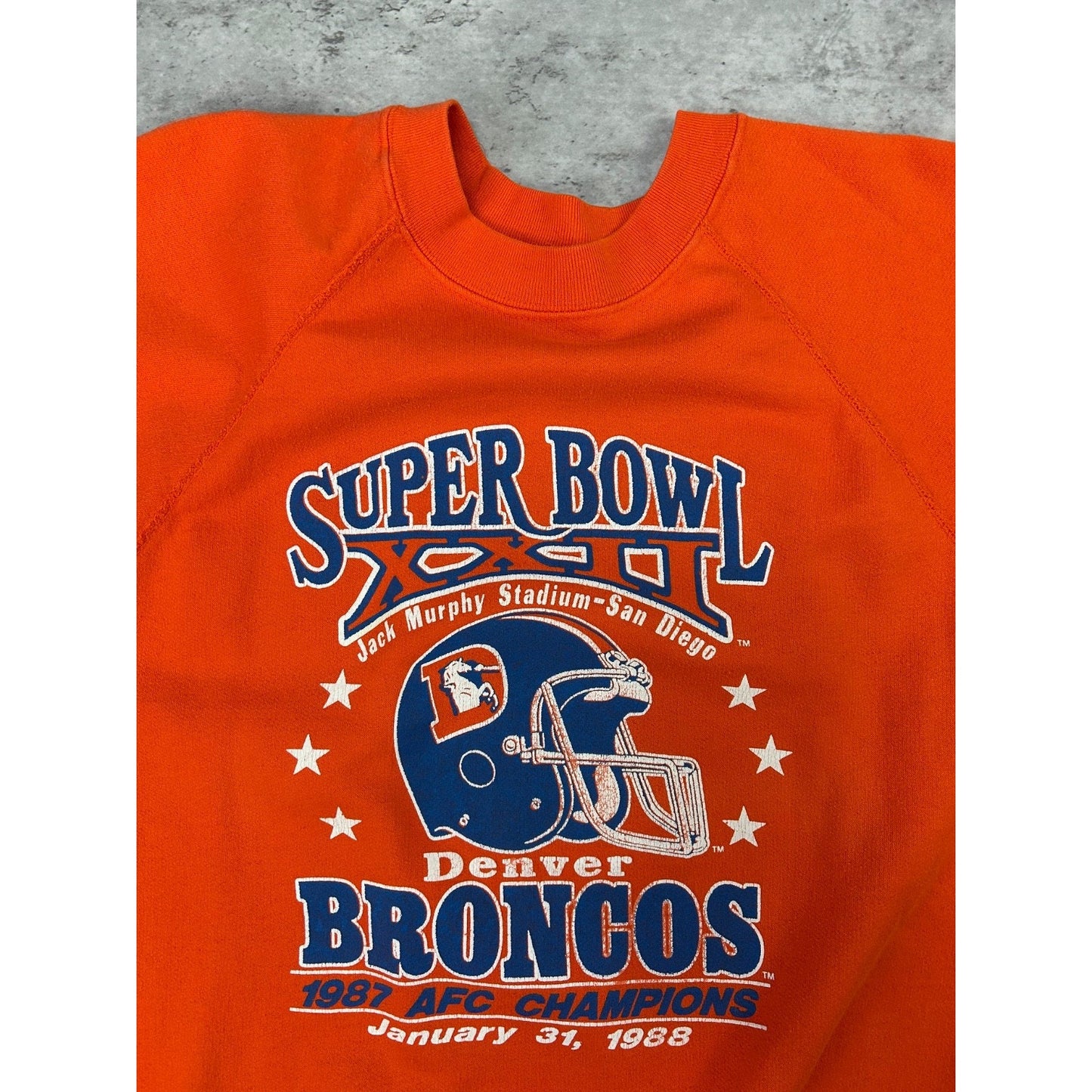 Vintage 1987 Denver Broncos NFL AFC Champs Super Bowl Graphic Sweatshirt Medium