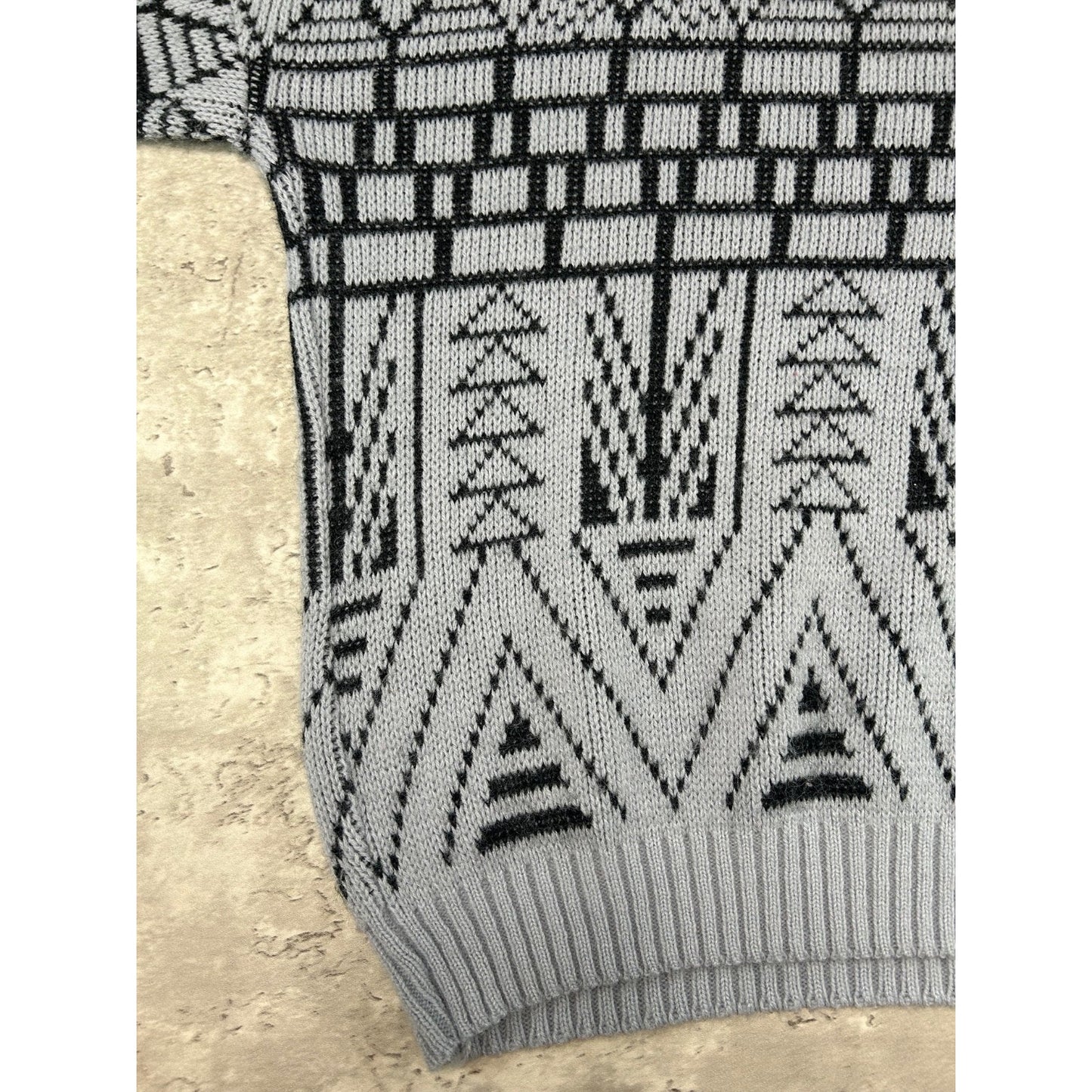 Vintage 90s Spunky Geometric Striped Pullover Knit Sweater Size Medium Gray