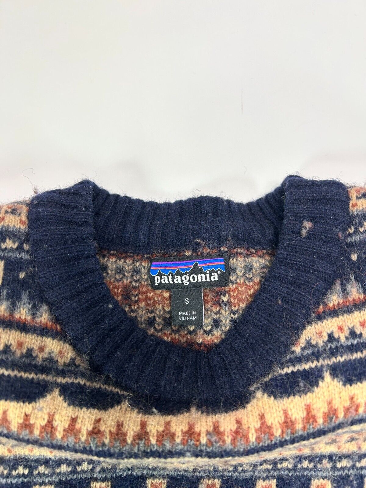 Patagonia Abstract Stripe Pattern Pullover Ribbed Knit Sweater Size Small