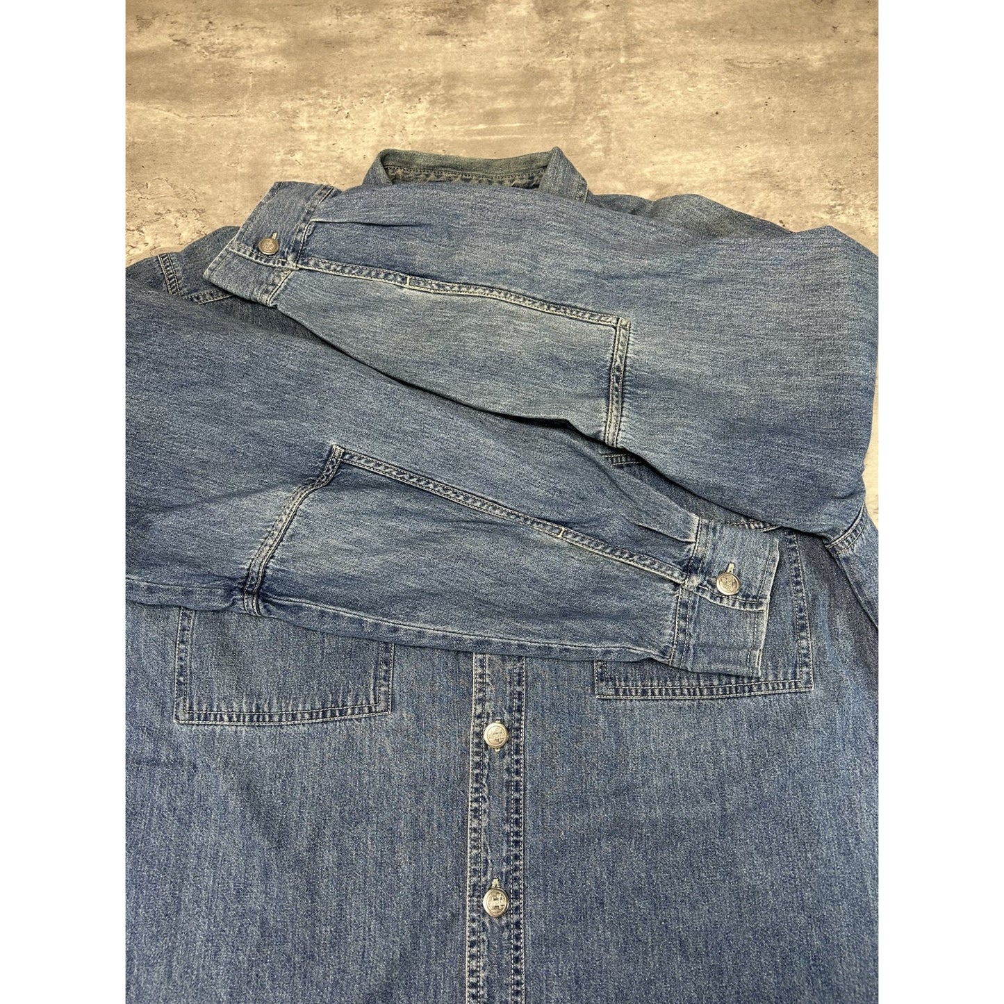 Vintage 90s Levis SIlvertab Medium Wash Long Sleeve Button Up Shirt Size Large