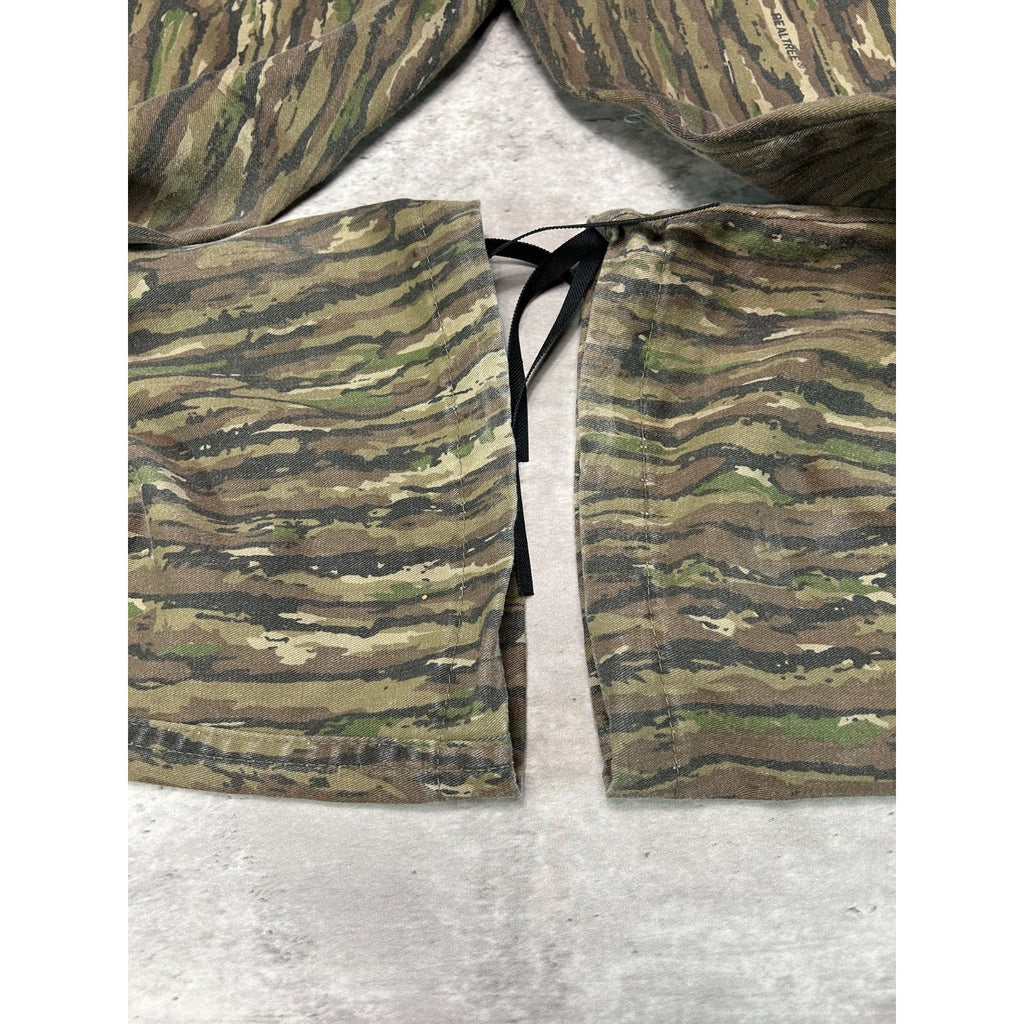 Vintage 90s Realtree Camo Utility Cargo Hunting Pants Size 38