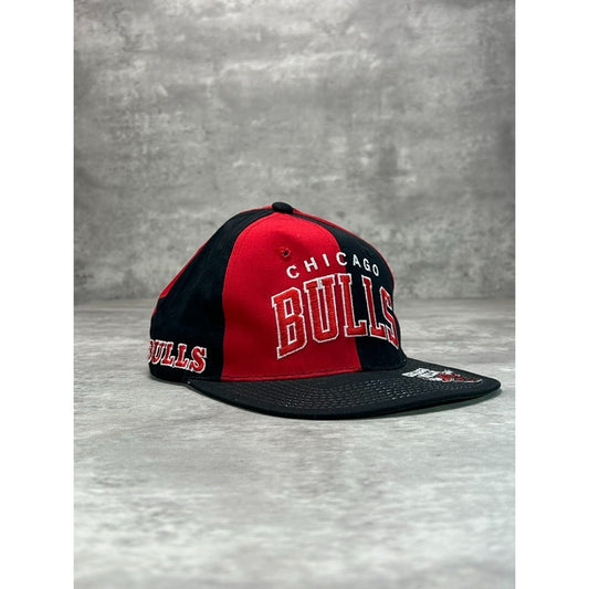 Vintage 90s Chicago Bulls NBA Starter Two Tone Arc Spellout Snapback Hat OSFA