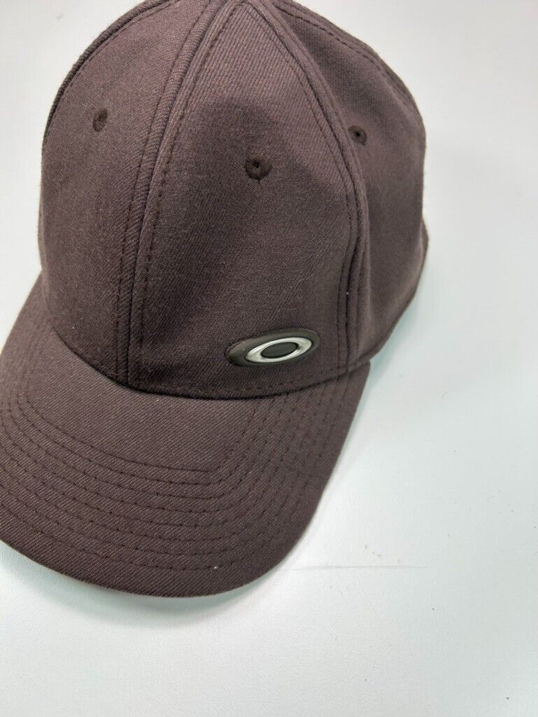 Vintage Y2K Oakley Logo Spellout Fitted Hat S/M Brown