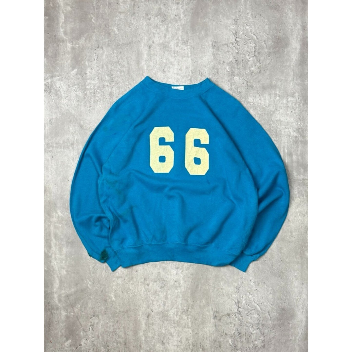 Vintage 80s/90s #66 Graphic Distressed Sweatshirt Size Medium Blue