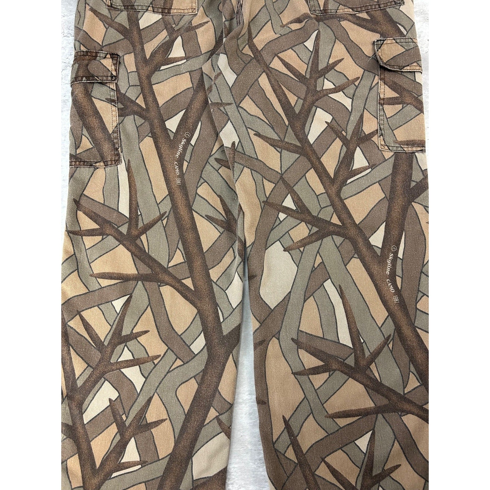 Vintage 1987 Streamline Camo Hunting Style Pants Shirt Size 39