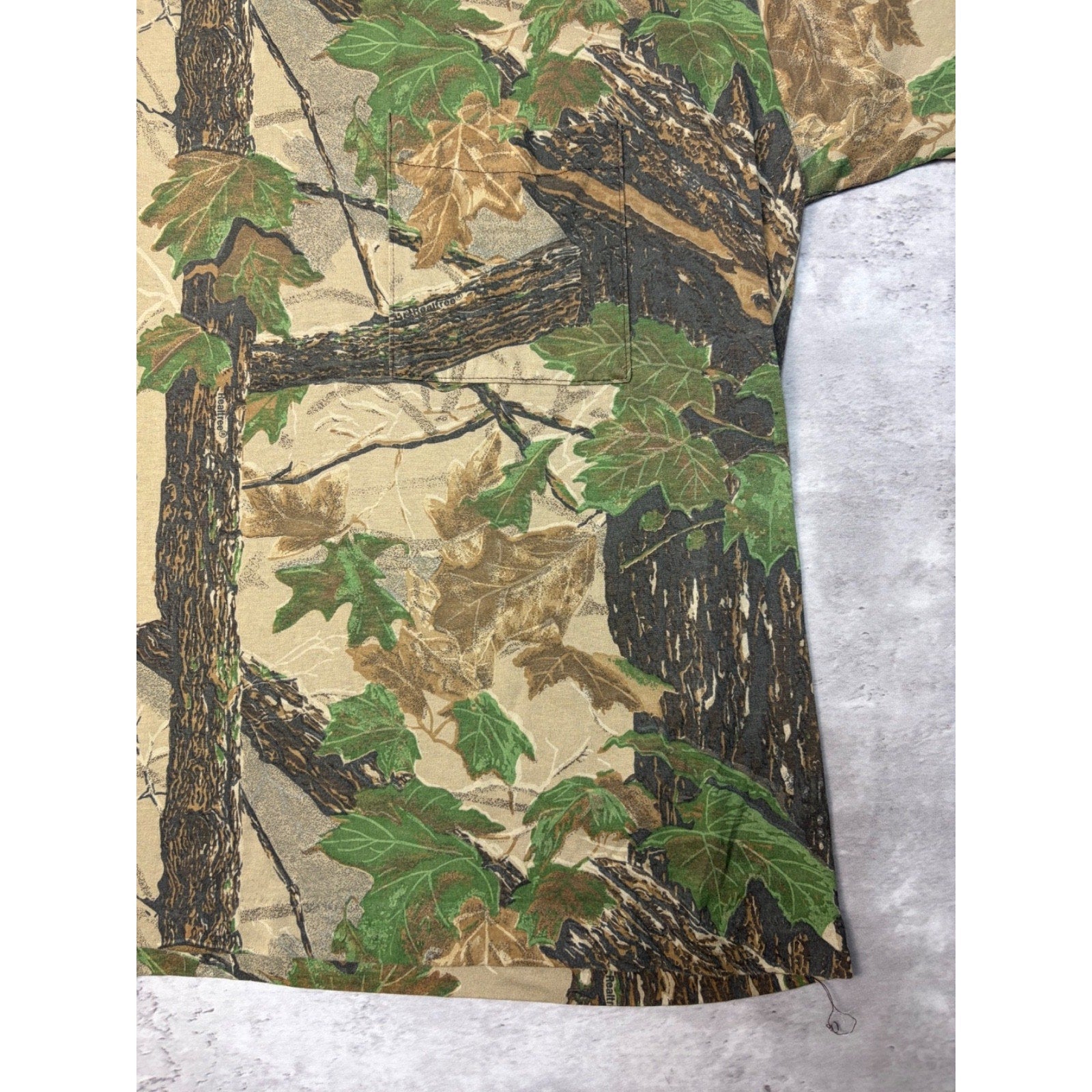 Vintage Realtree Camo Hunting T-Shirt Size Large