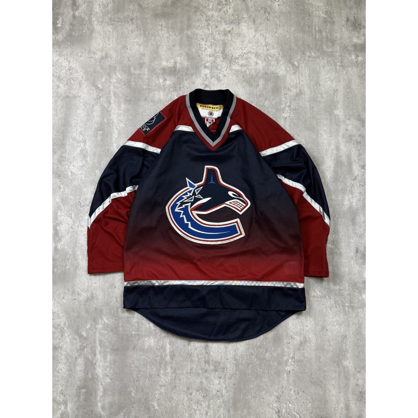 Vintage 90s Vancouver Canucks NHL Stitched Hockey Jersey Size Medium