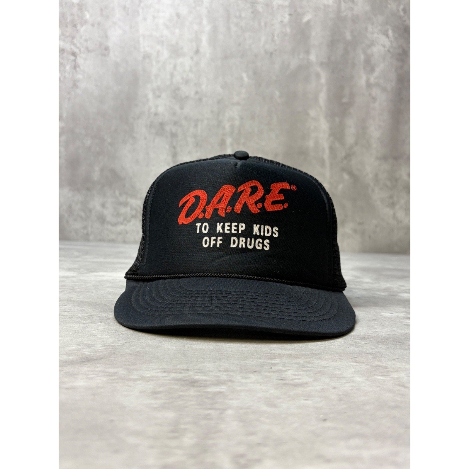 Vintage 80s/90s Dare To Keep Kids Off Drugs Graphic Trucker Snapback Hat OSFA
