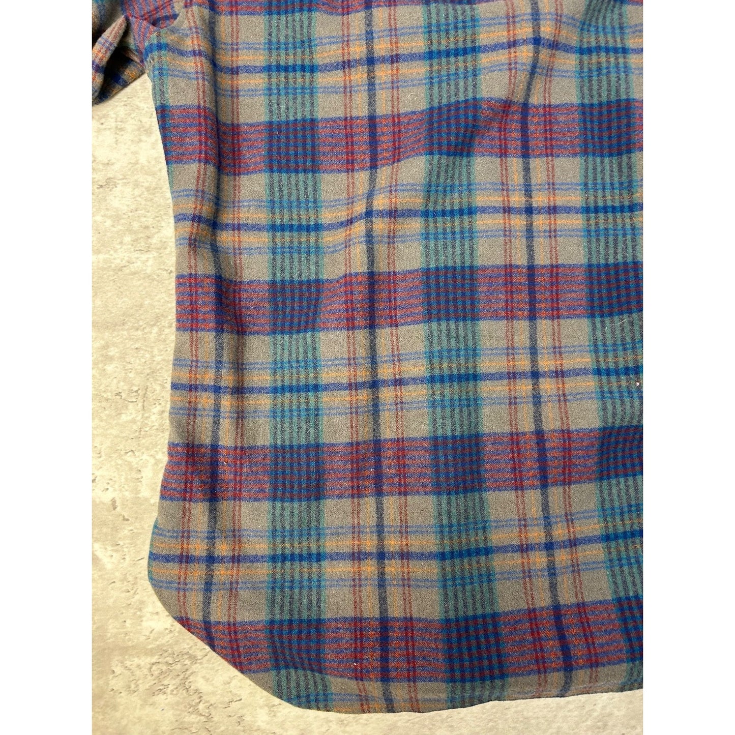 Vintage 90s Pendleton Plaid Print Long Sleeve Button Up Shirt Size Medium