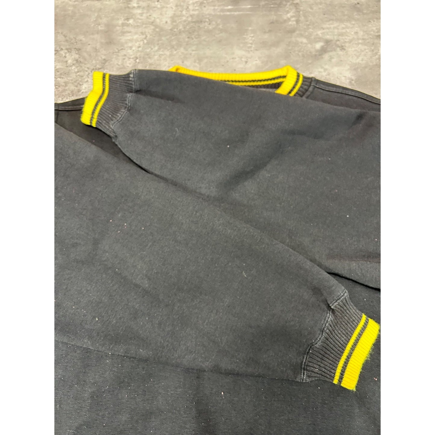 Vintage 90s Pittsburgh Steelers NFL Embroidered Spellout Sweatshirt Size XL