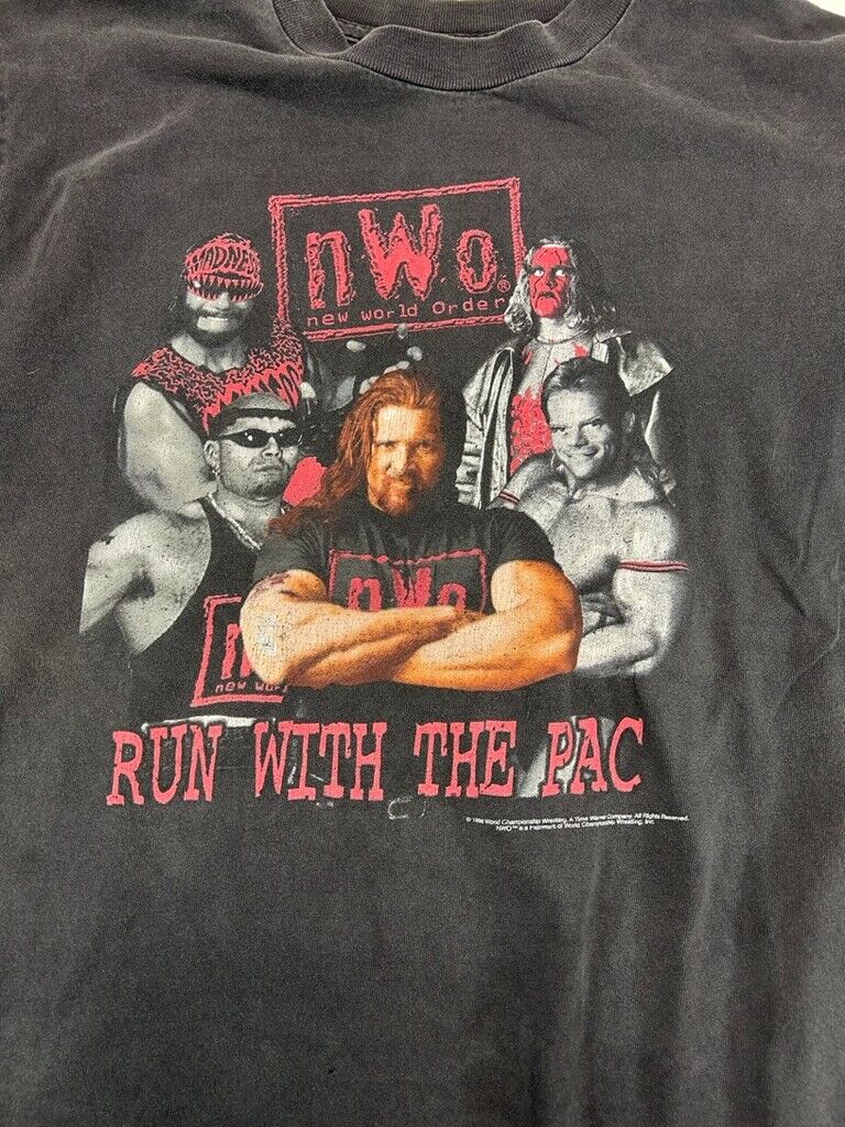 Vintage 1998 WCW NWO Run With The Pac Wrestling Roster T-Shirt Size Medium