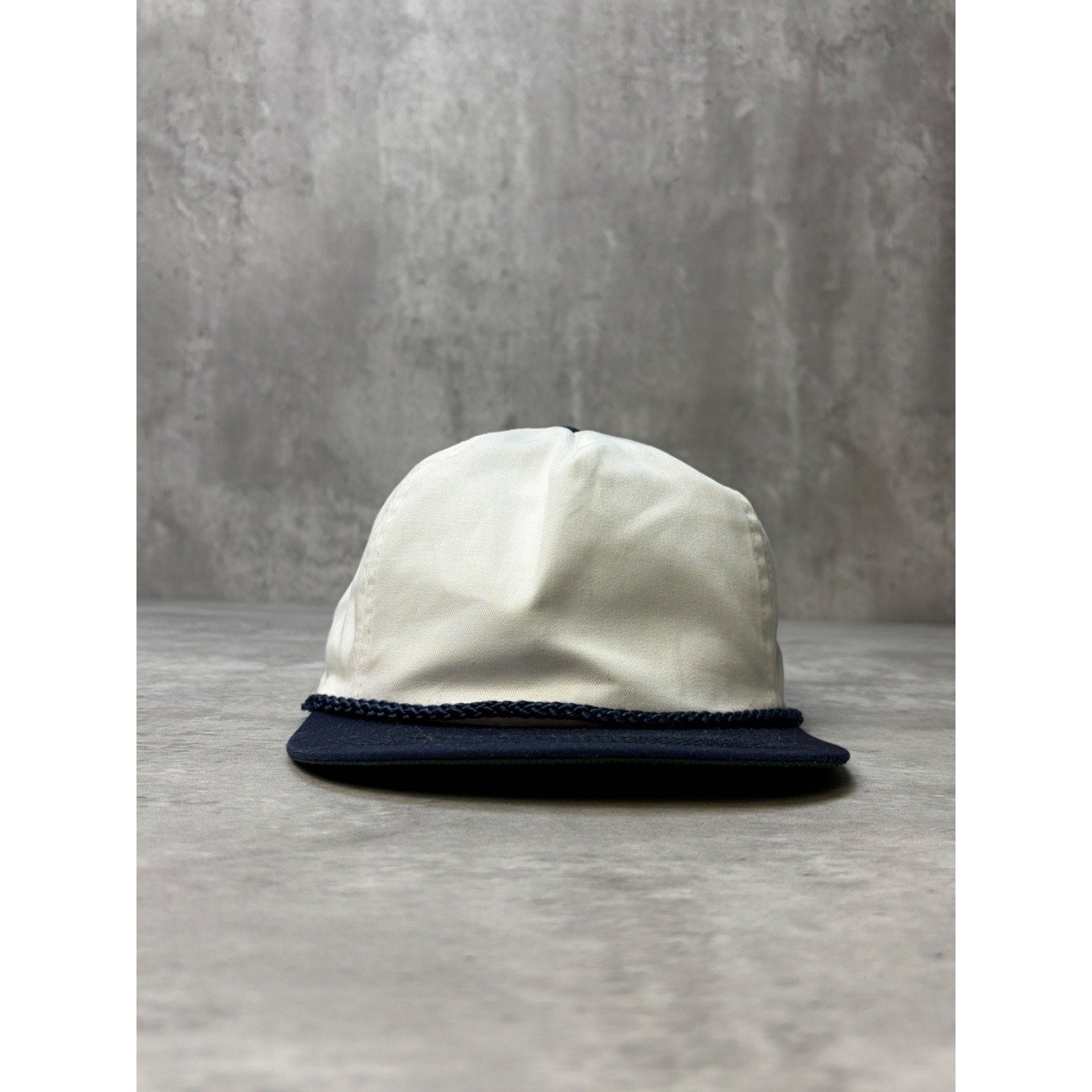 Vintage 90s Two Tone Blank Snapback Hat OSFA