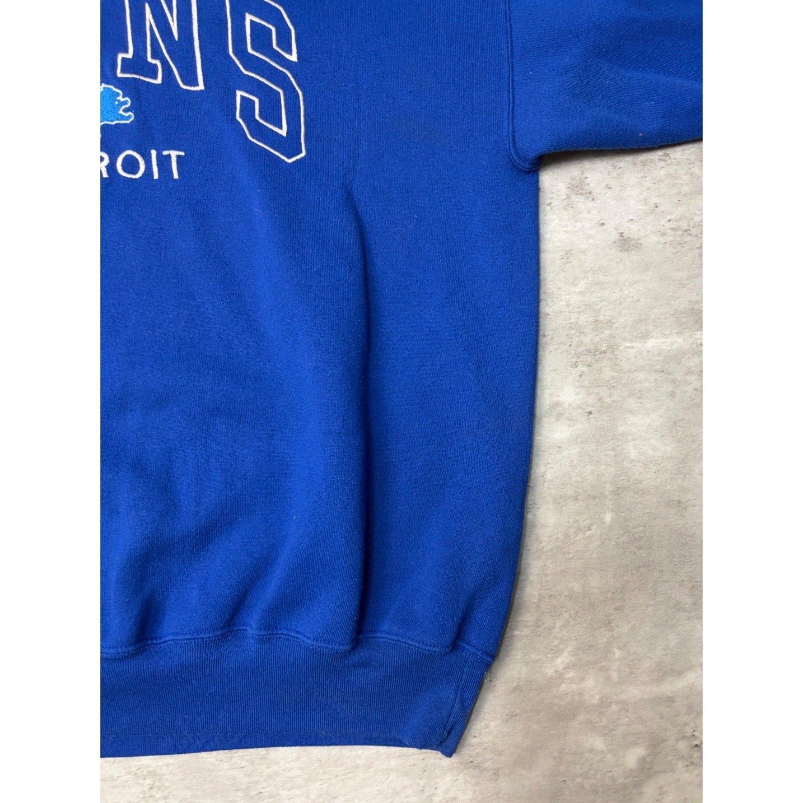 Vintage Detroit Lions NFL Embroidered Arc Spellout Sweatshirt Size Large