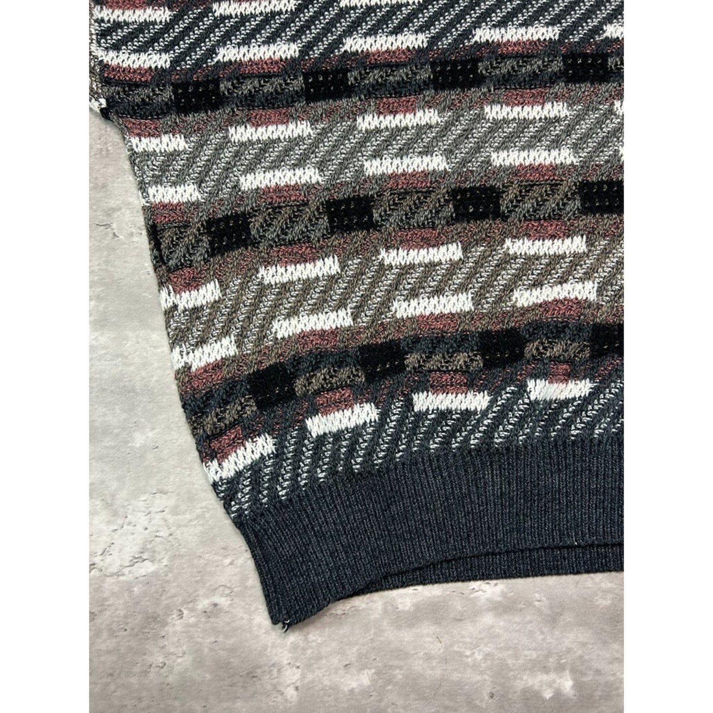 Vintage Jantzen Abstract Striped Pullover Ribbed Knit Sweater Size XL