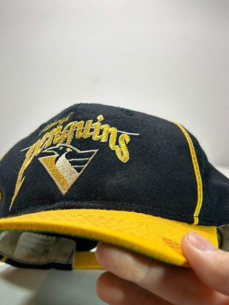 Vintage 90s Pittsburgh Penguins NHL Embroidered Spell Out Snapback Hat OSFA