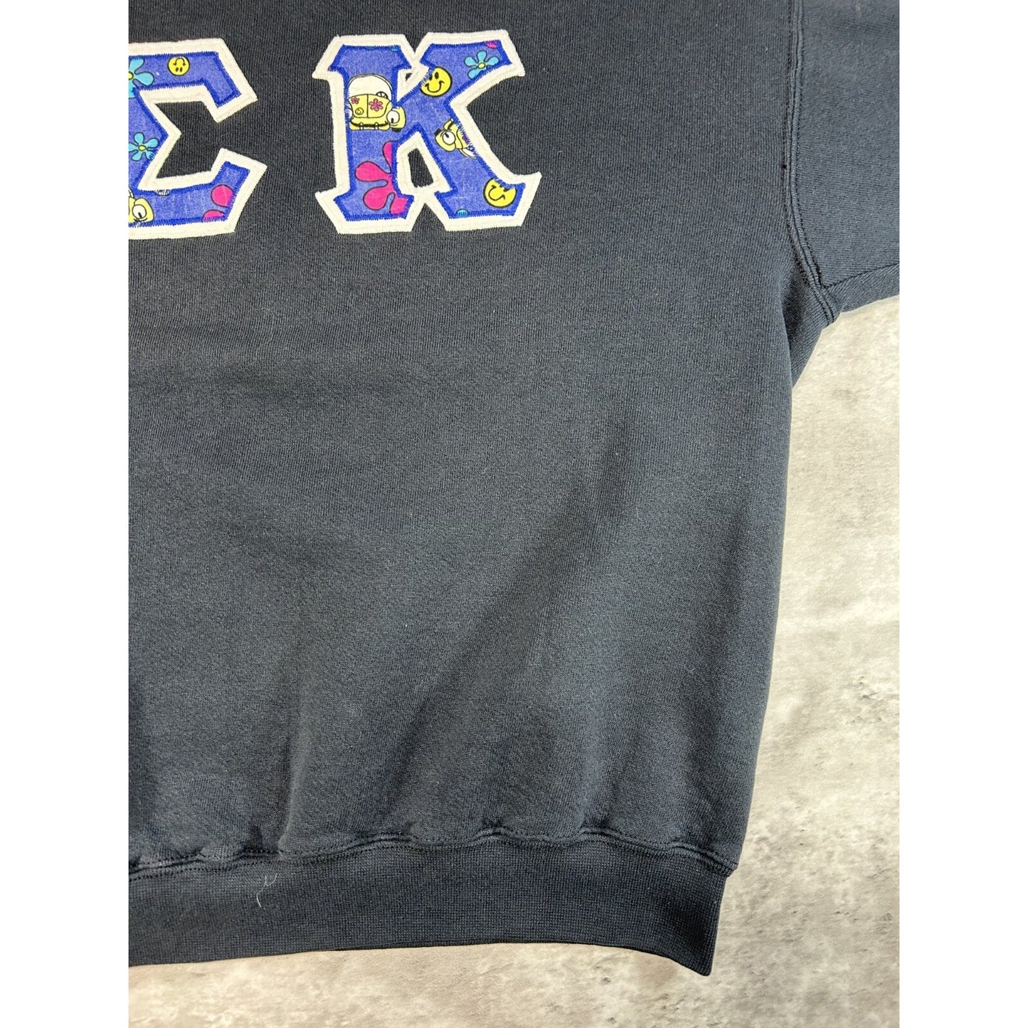 Vintage 80s/90s Sigma Kappa Fraternity Embroidered Patch Sweatshirt Size Medium