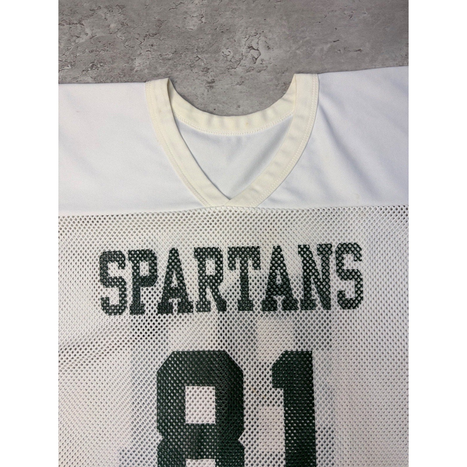 Vintage 90s Michigan State Spartans #81 NCAA Mesh Football Jersey Size Medium