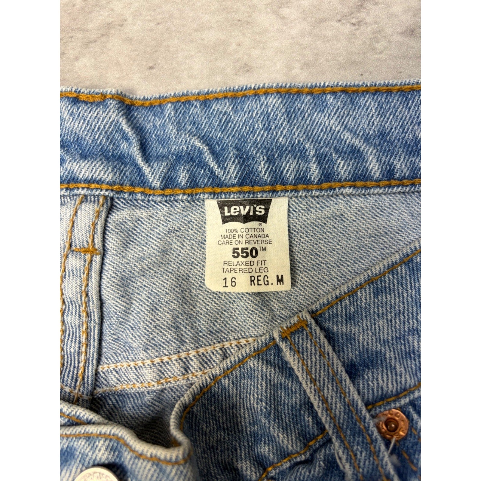 Vintage Womens Levis 550 Red Tab Medium Wash Denim Pants Size 33
