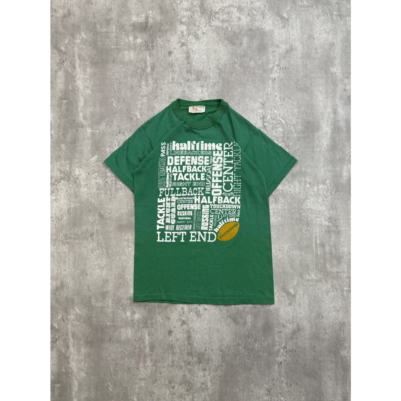 Vintage 80s Green Bay Packers NFL Football Spellout Graphic T-Shirt Size Medium