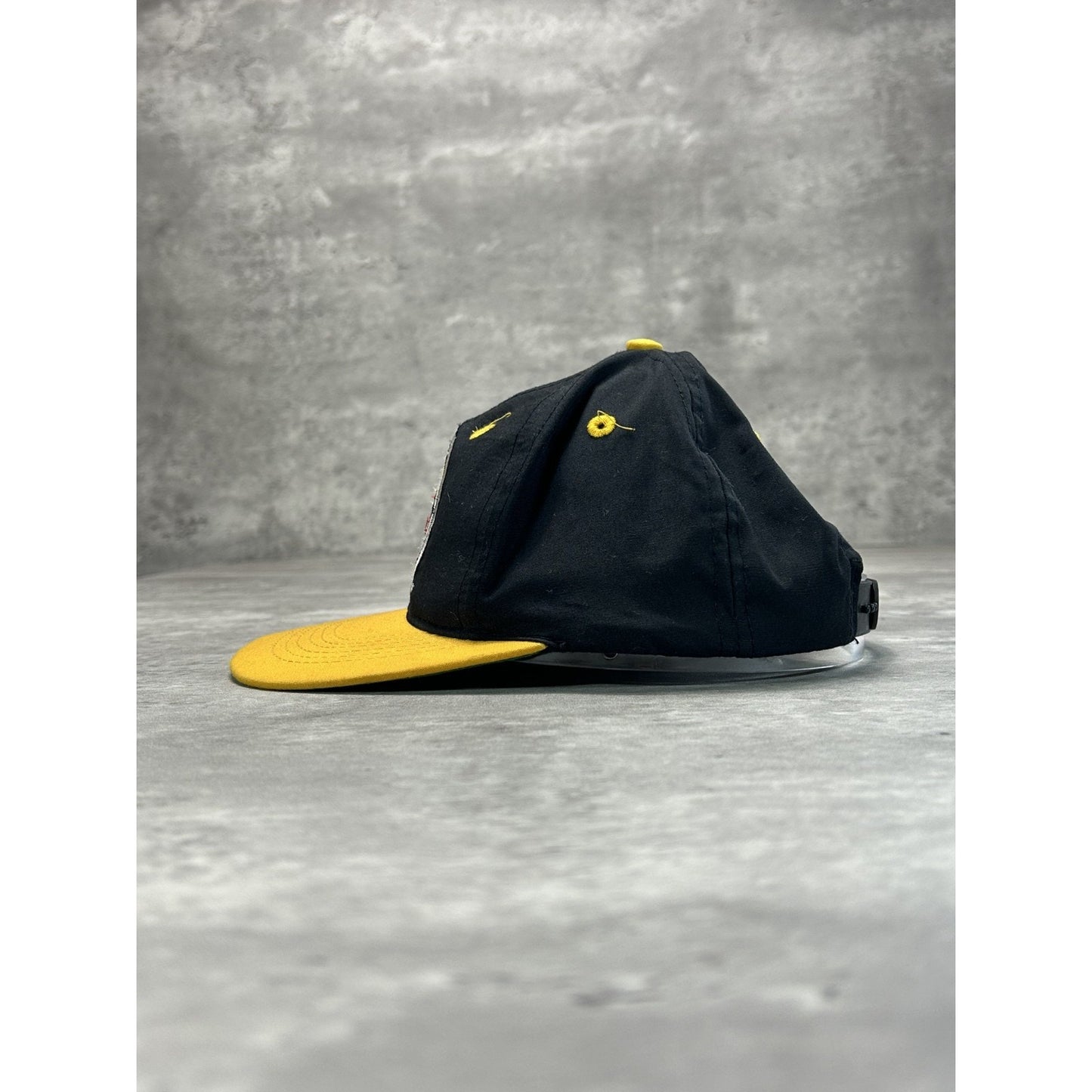 Vintage 90s Pittsburgh Steelers NFL Embroidered Logo Football Snapback Hat YOUTH