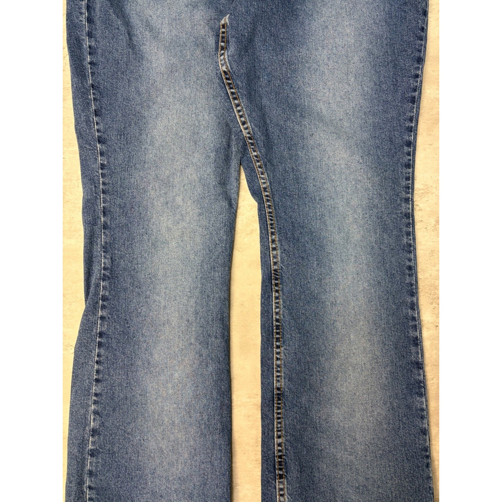 Vintage 90s Womens Levis Red Tab 515 Boot Cut Medium Wash Denim Pants Size 37