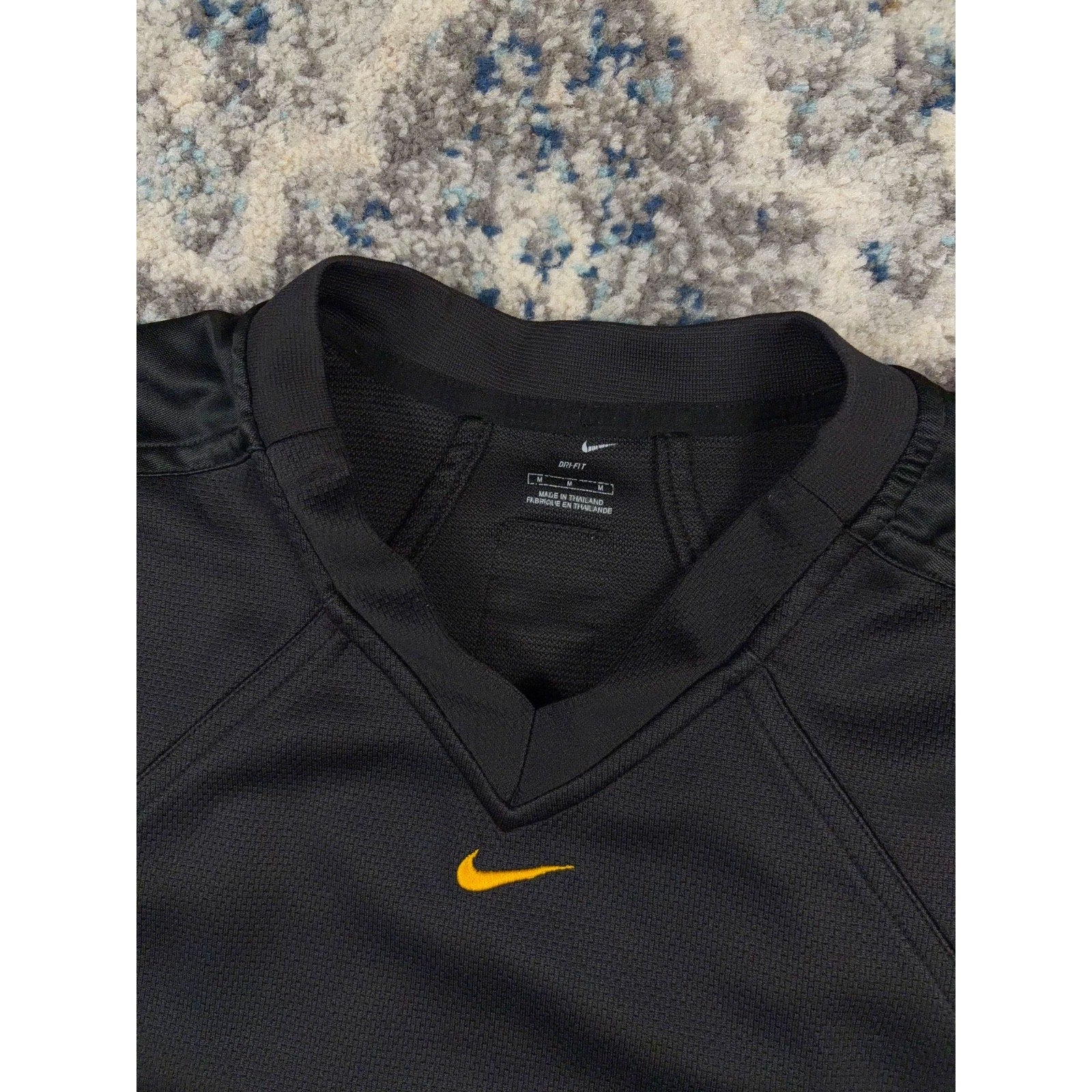 Vintage Nike Dri Fit Embroidered Middle Swoosh Basketball Jersey Size Medium