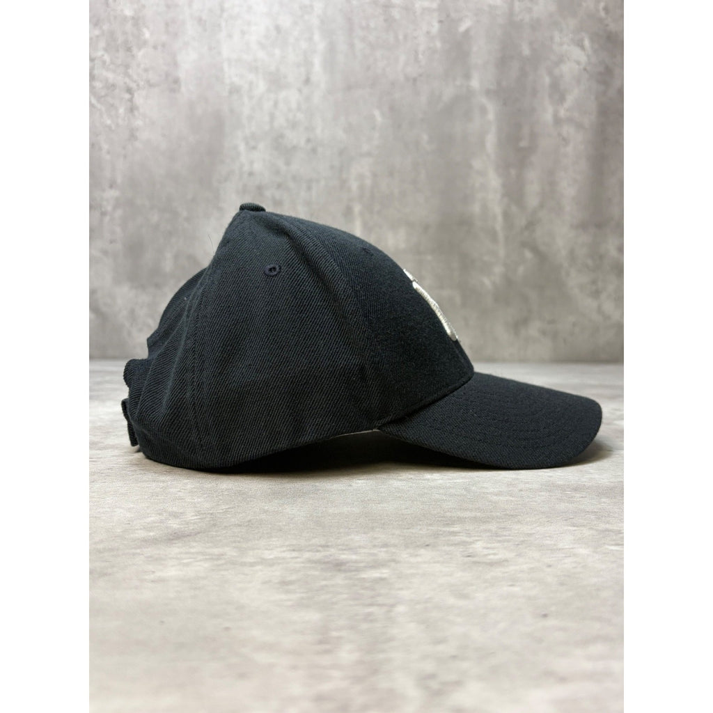 Vintage New York Yankees MLB Embroidered Logo Baseball Strapback Hat OSFA