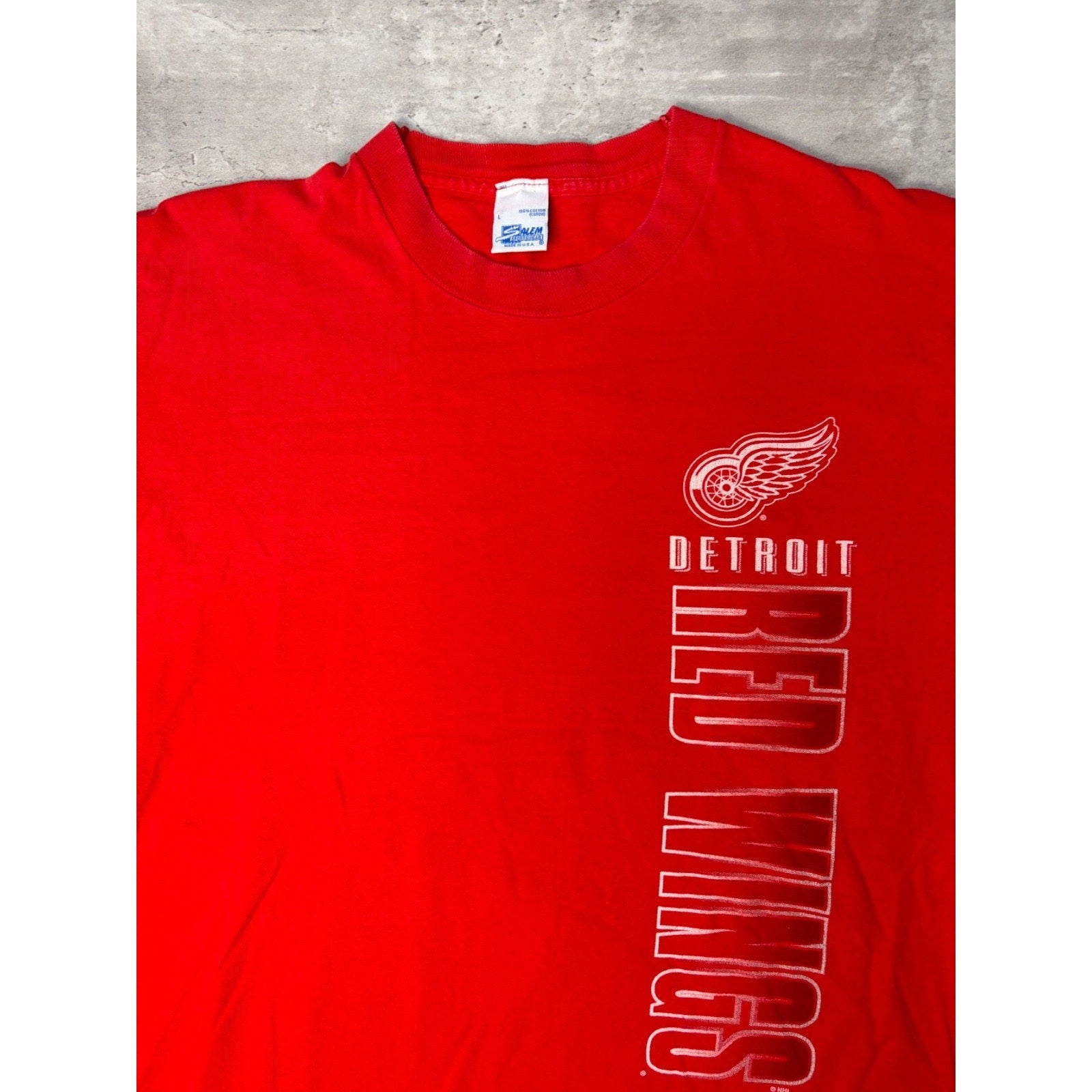 Vintage 90s Detroit Red Wings NHL Big Spellout Red Hockey T-Shirt Size Large