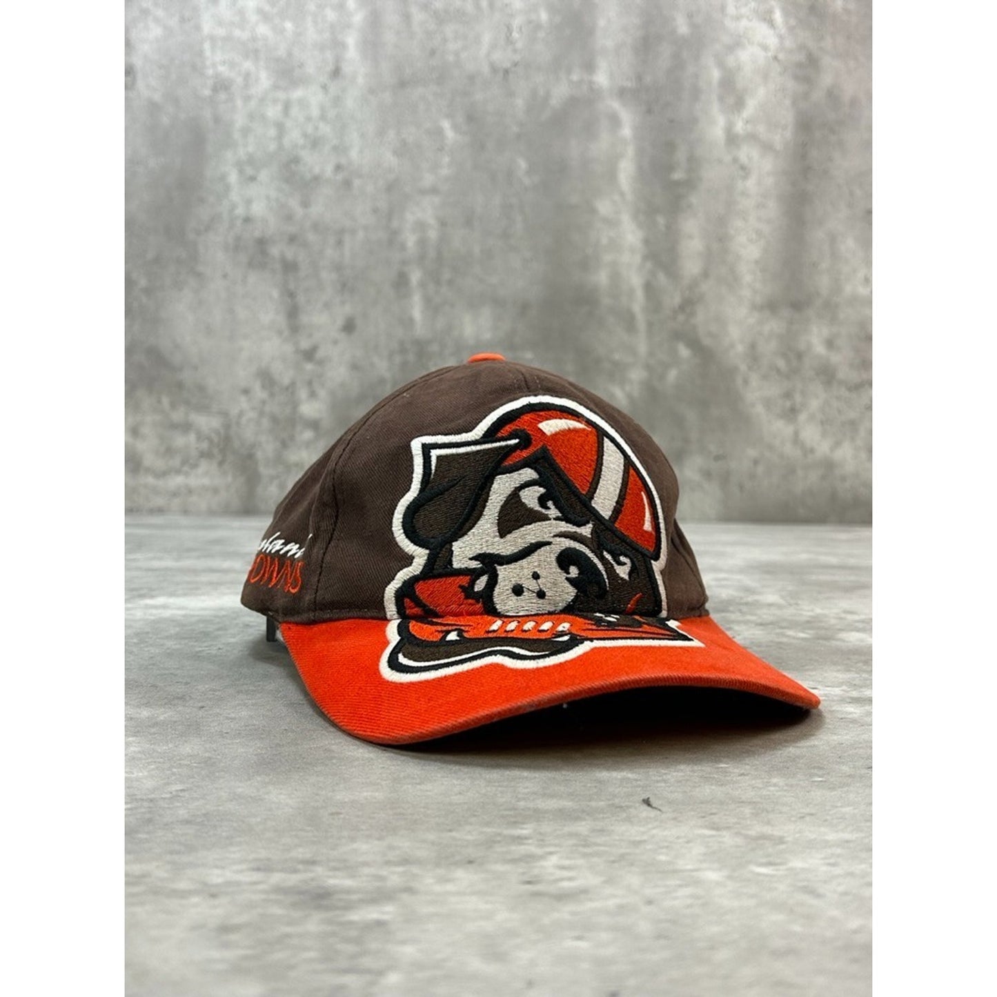 Vintage Cleveland Browns NFL Embroidered Big Logo Football Snapback Hat OSFA