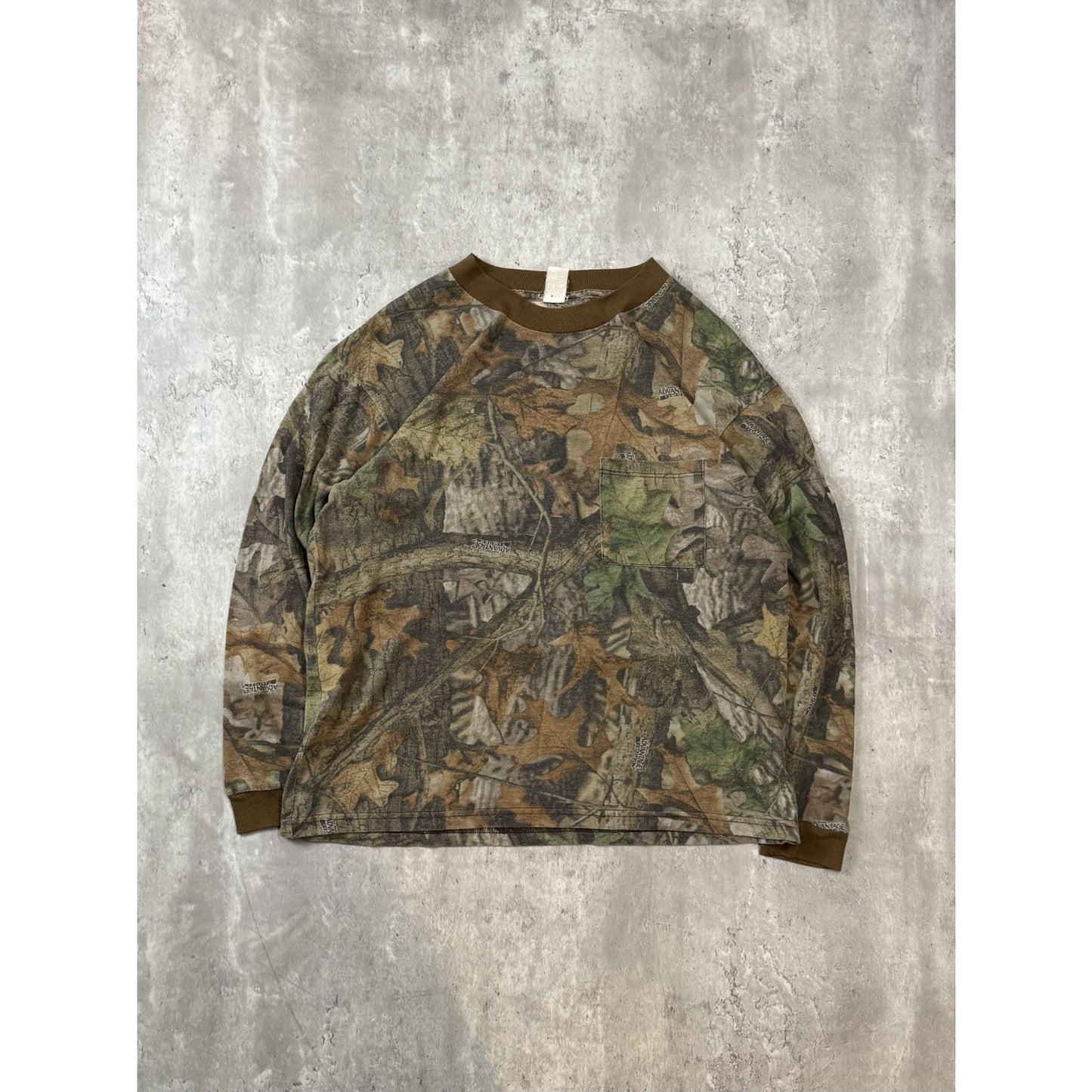 Vintage 90s Advantage Timber Tree Camo Hunting Long Sleeve T-Shirt Size Large