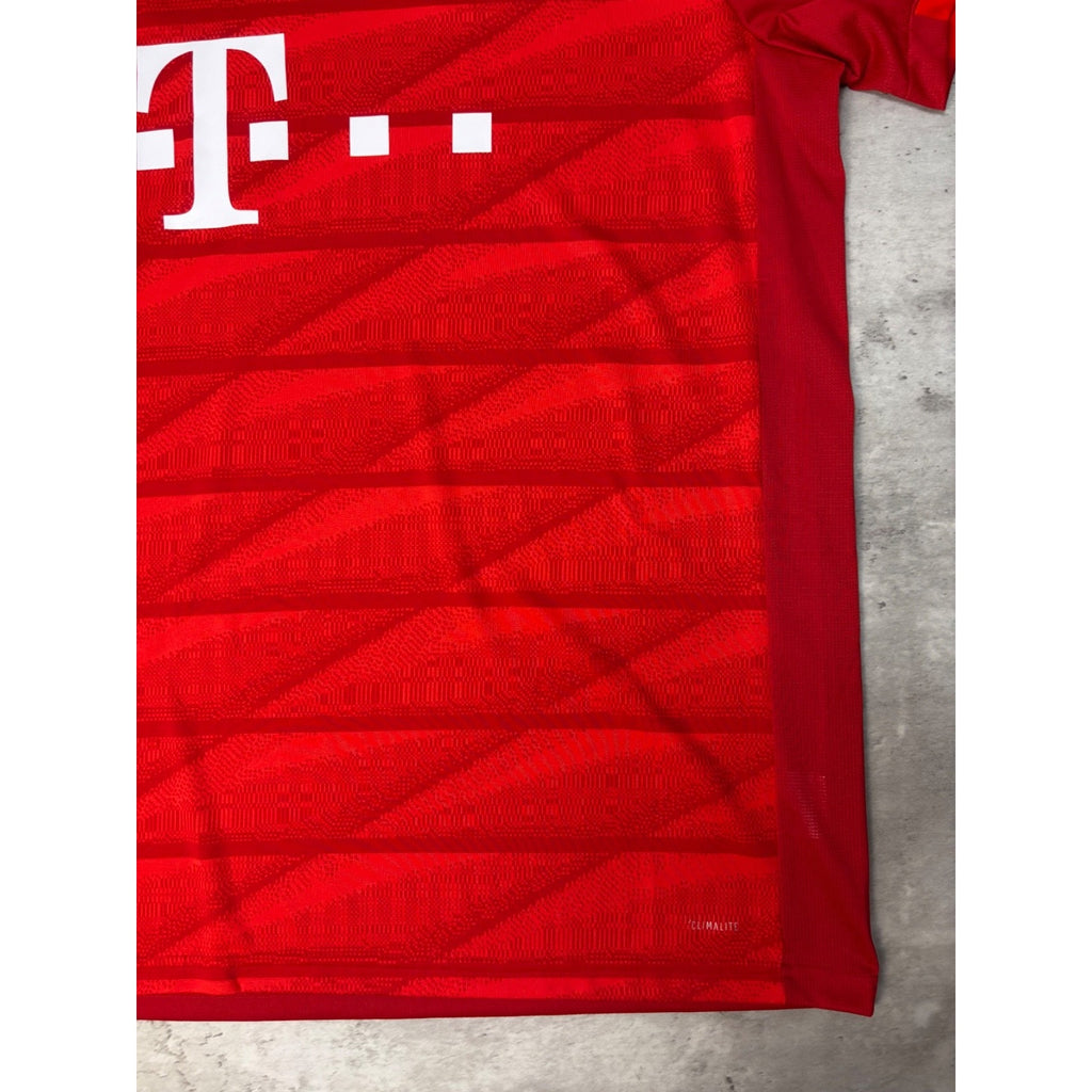 Vintage FC Bayern Munich Adidas Red Striped Soccer Jersey Size XL