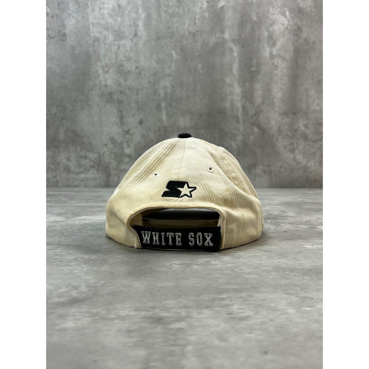 Vintage 90s Chicago White Sox MLB Embroidered Logo Starter Strapback Hat OSFA