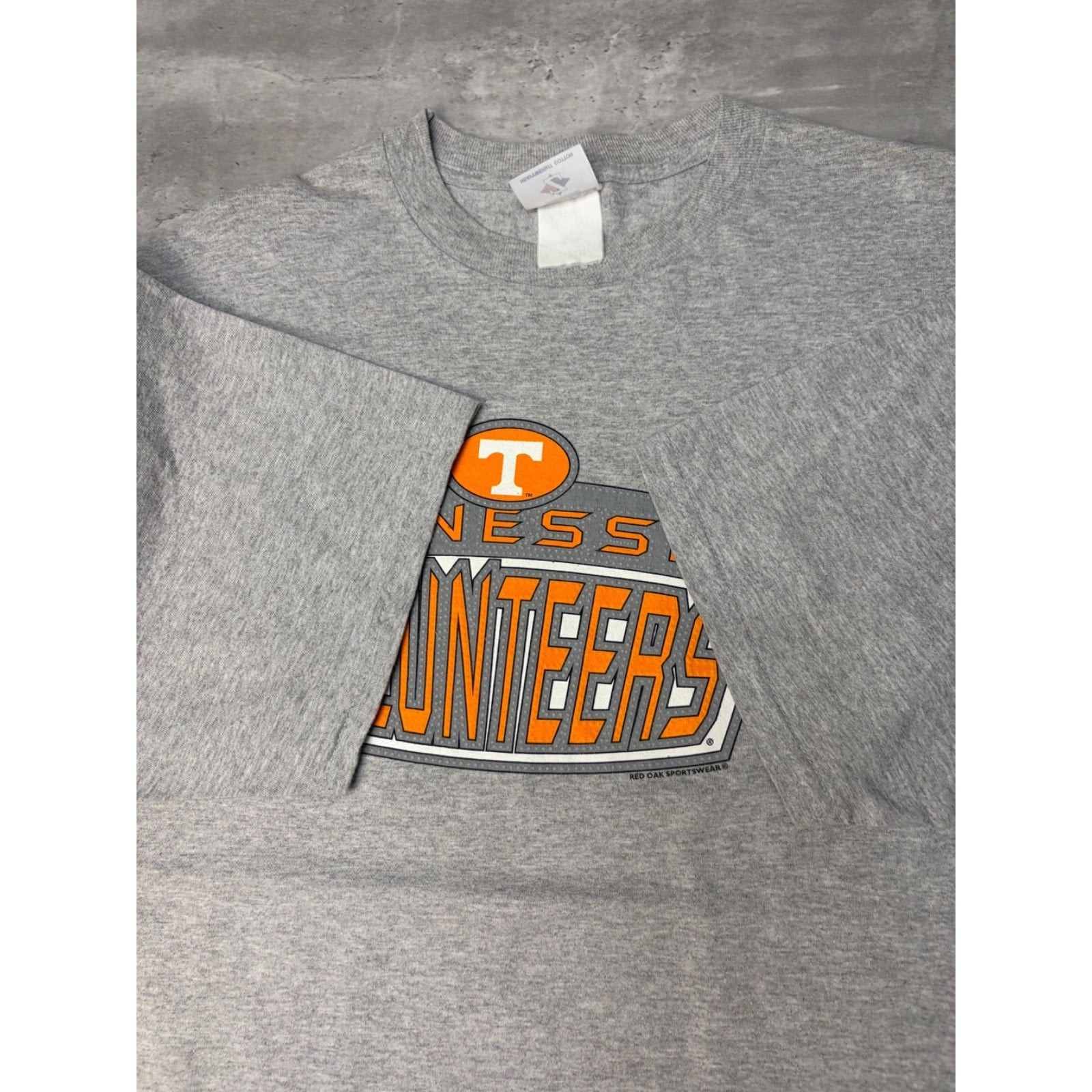 Vintage 90s Tennessee Volunteers NCAA Collegiate Spellout T-Shirt Size XL