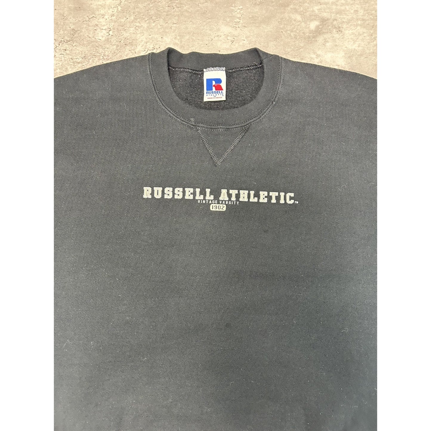 Vintage 90s Russell Athletics Spellout Graphic Pullover Sweatshirt Size Medium