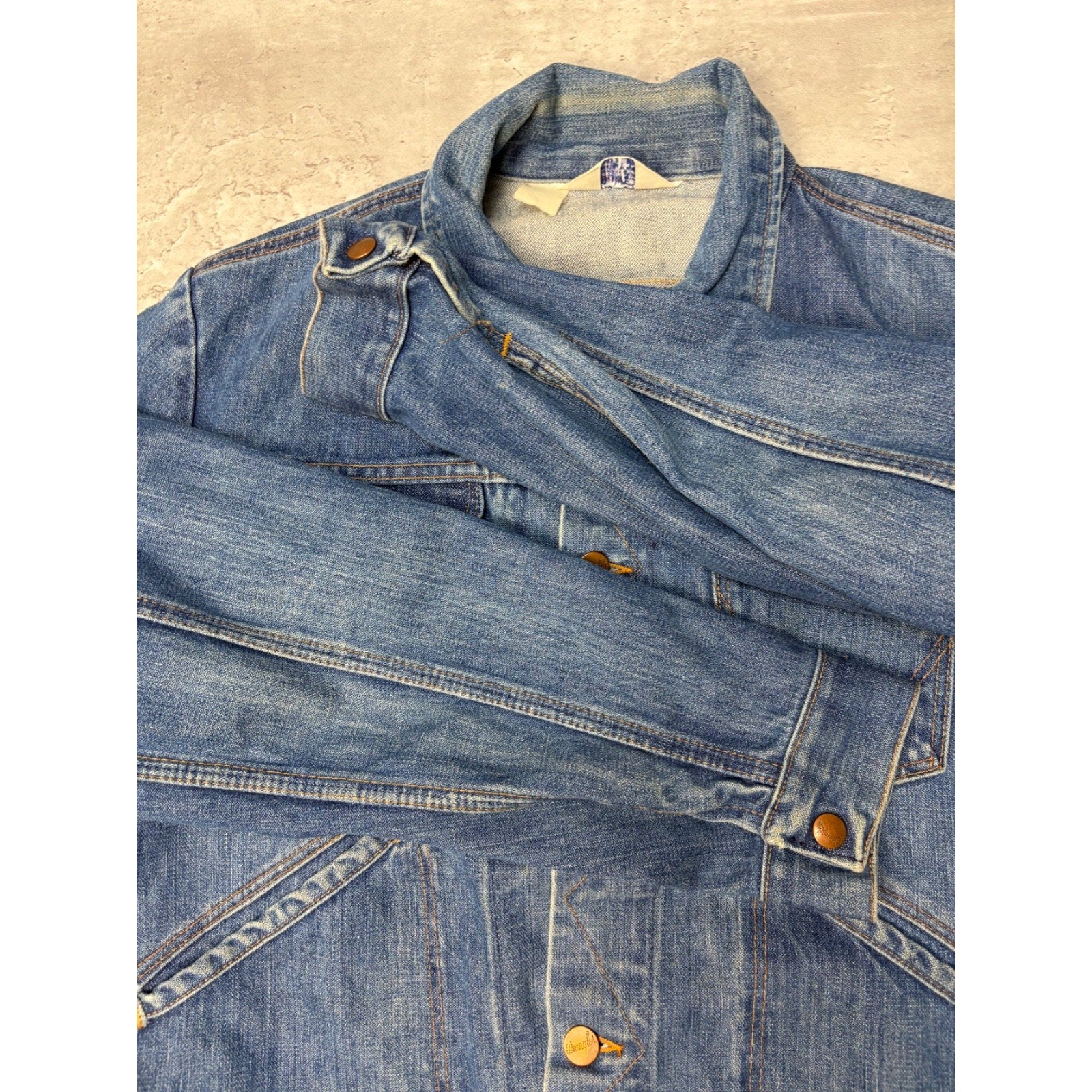 Vintage 1970s Wrangler Dark Wash Denim 4 Pocket Trucker Jacket Size Small