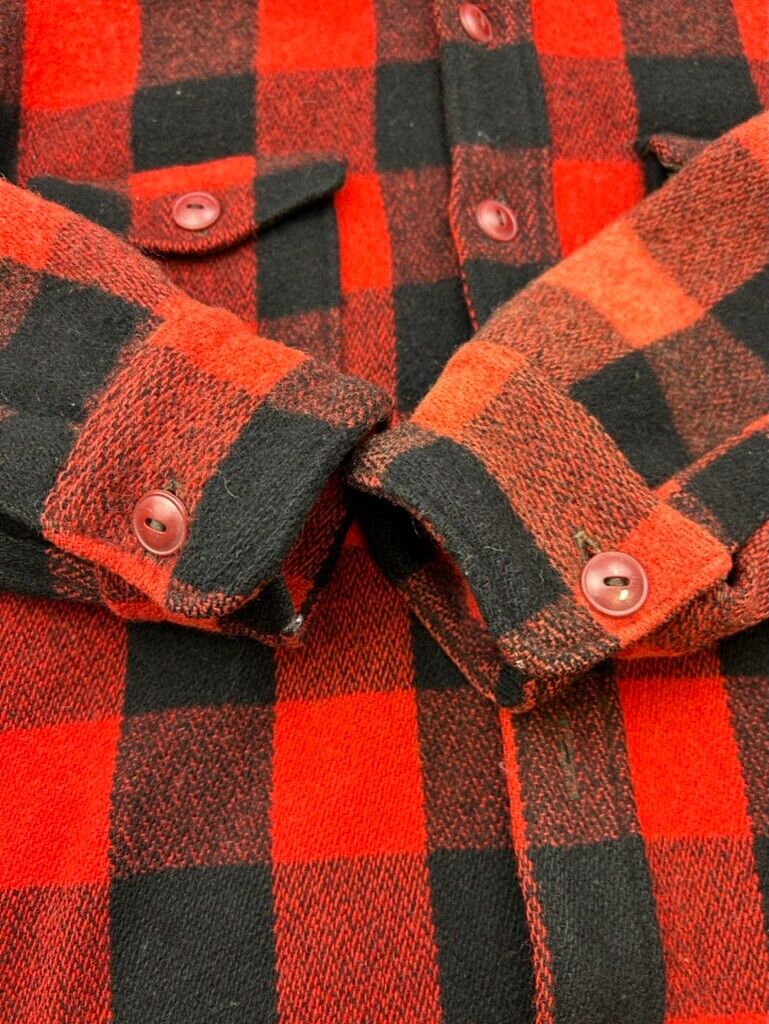 Vintage 60s Woolrich Buffalo Plaid Double Pocket Button Up Shirt Size Medium