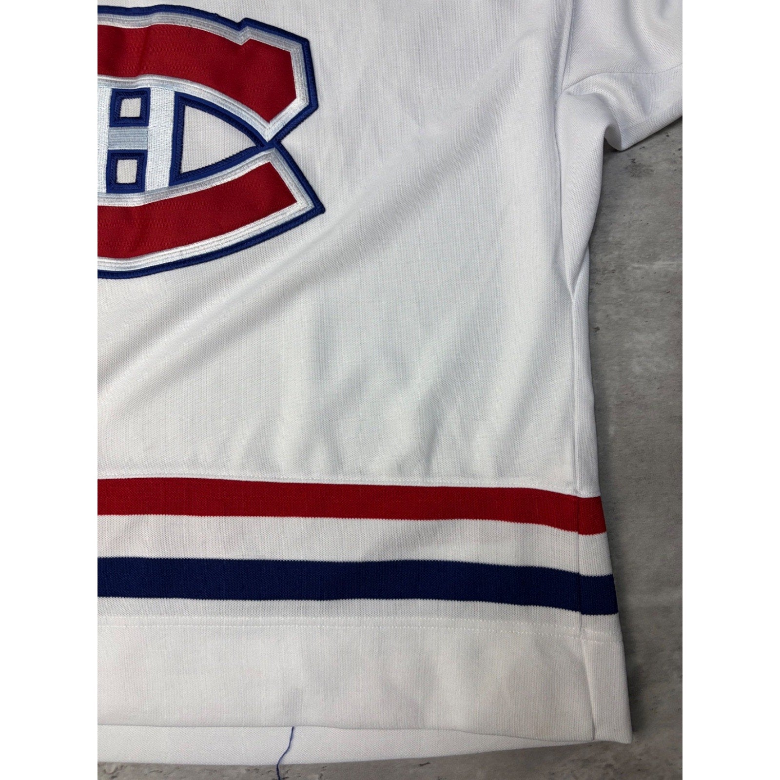 Vintage 90s Montreal Canadiens NHL Pro Player Hockey Jersey Size Large