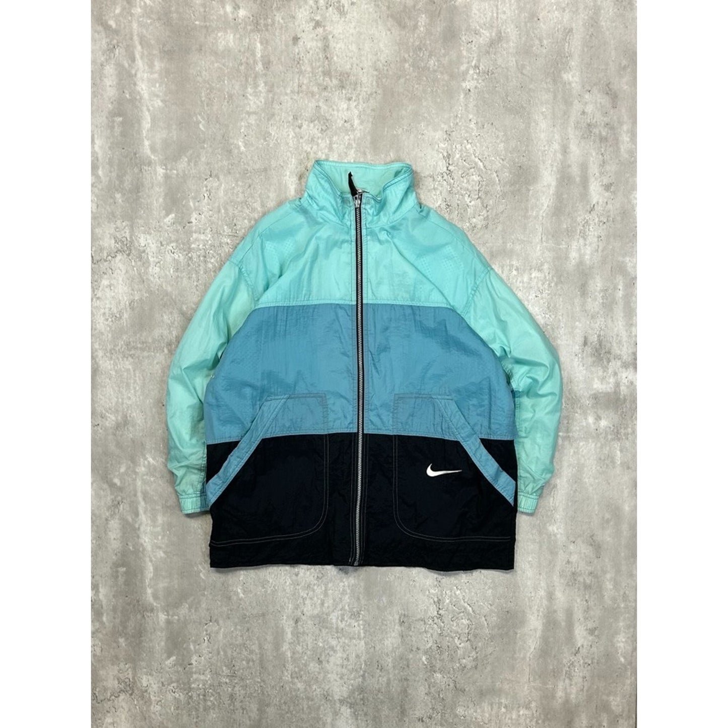 Vintage 2000s YOUTH Nike Embroidered Swoosh Nylon Windbreaker Jacket Size Large