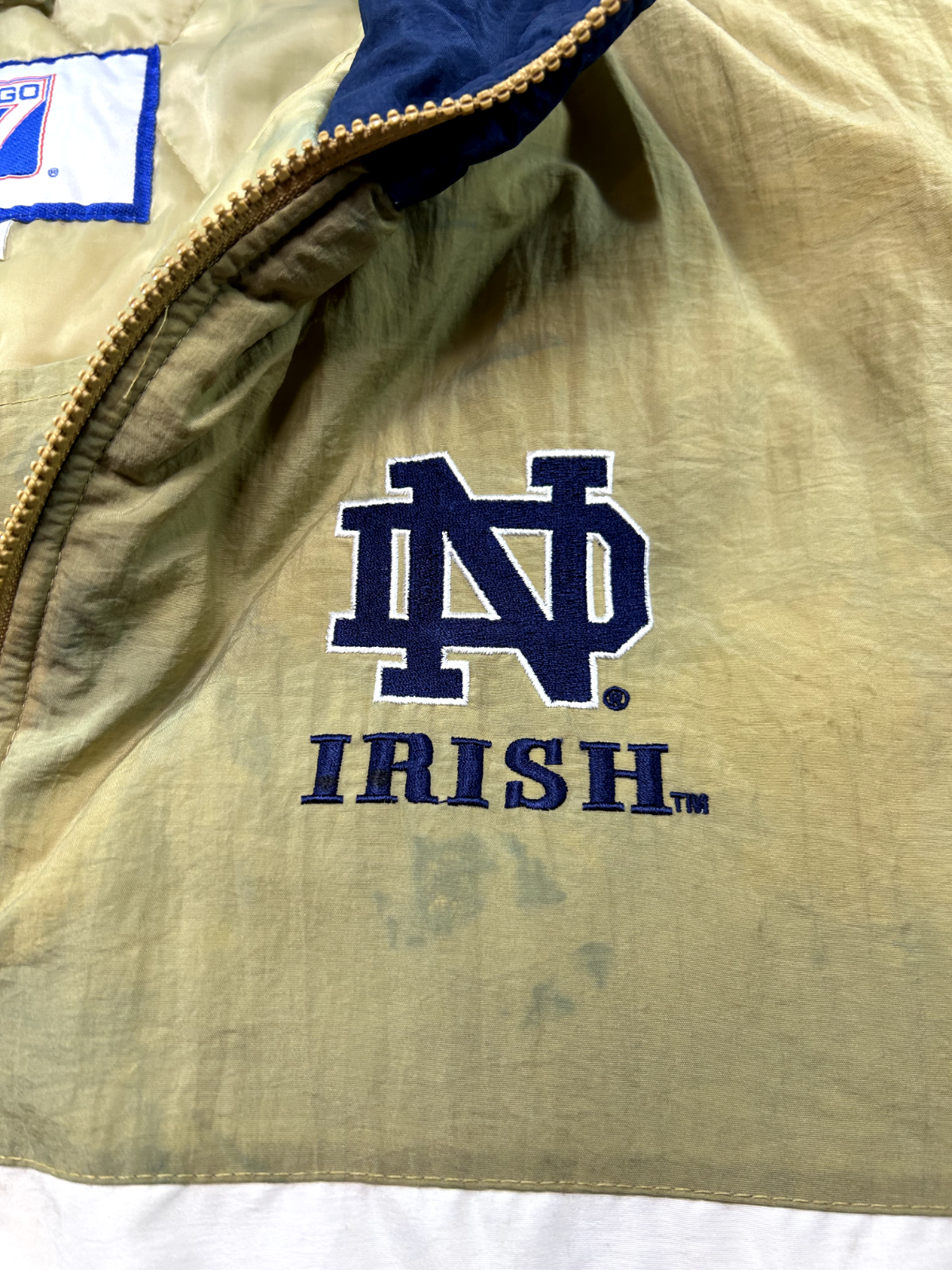 Vintage 90s Notre Dame Fighting Irish NCAA Embroidered Nylon 1/4 Jacket Size XL