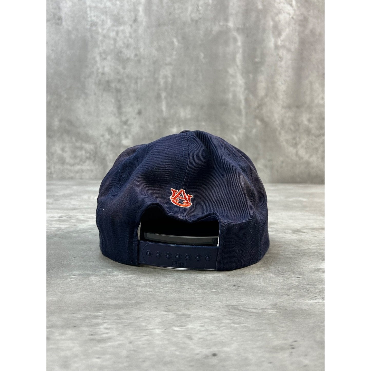 Vintage 90s Auburn Tigers NCAA Embroidered Spellout Logo Snapback Hat OSFA
