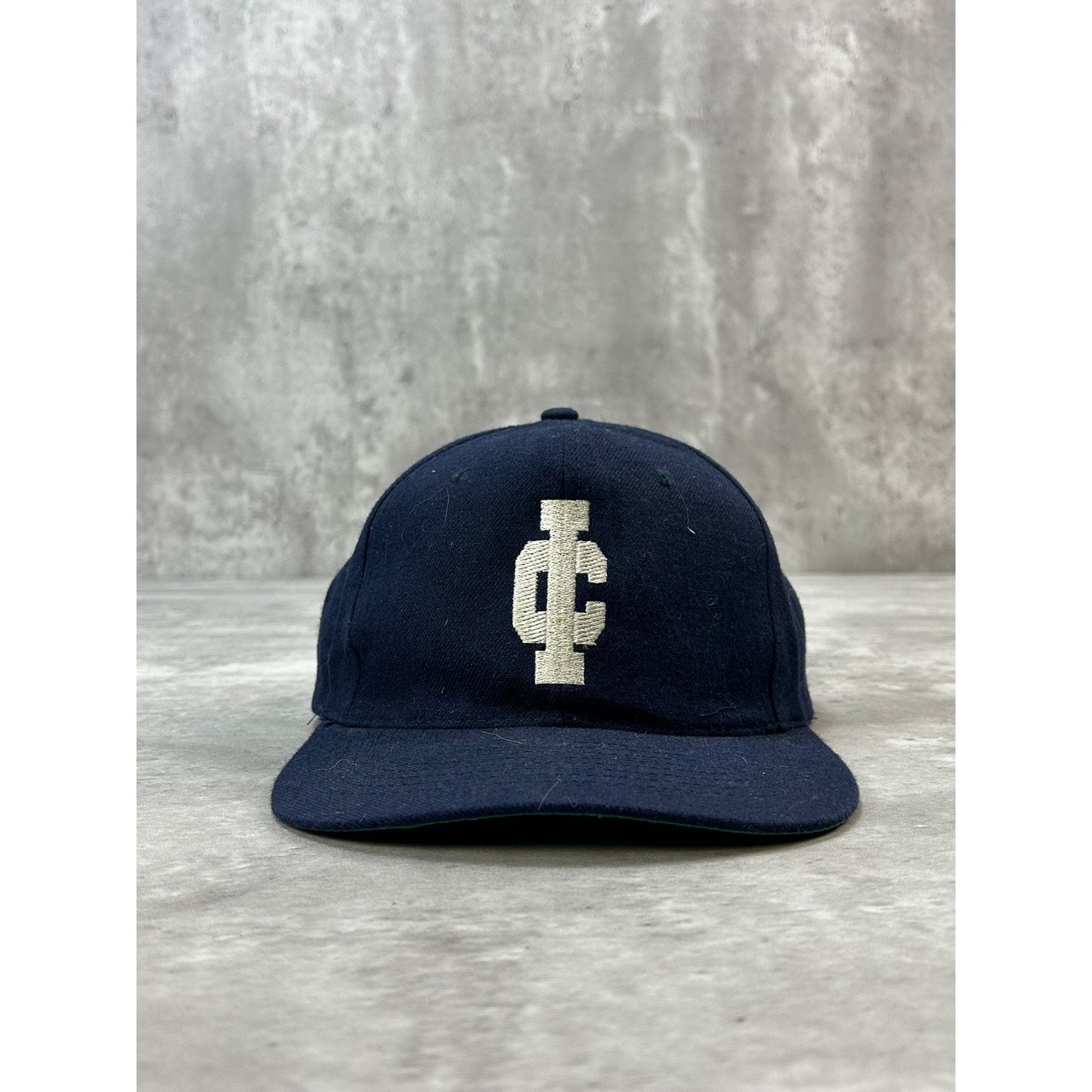 Vintage 90s Embroidered IC Spellout Snapback Hat OSFA