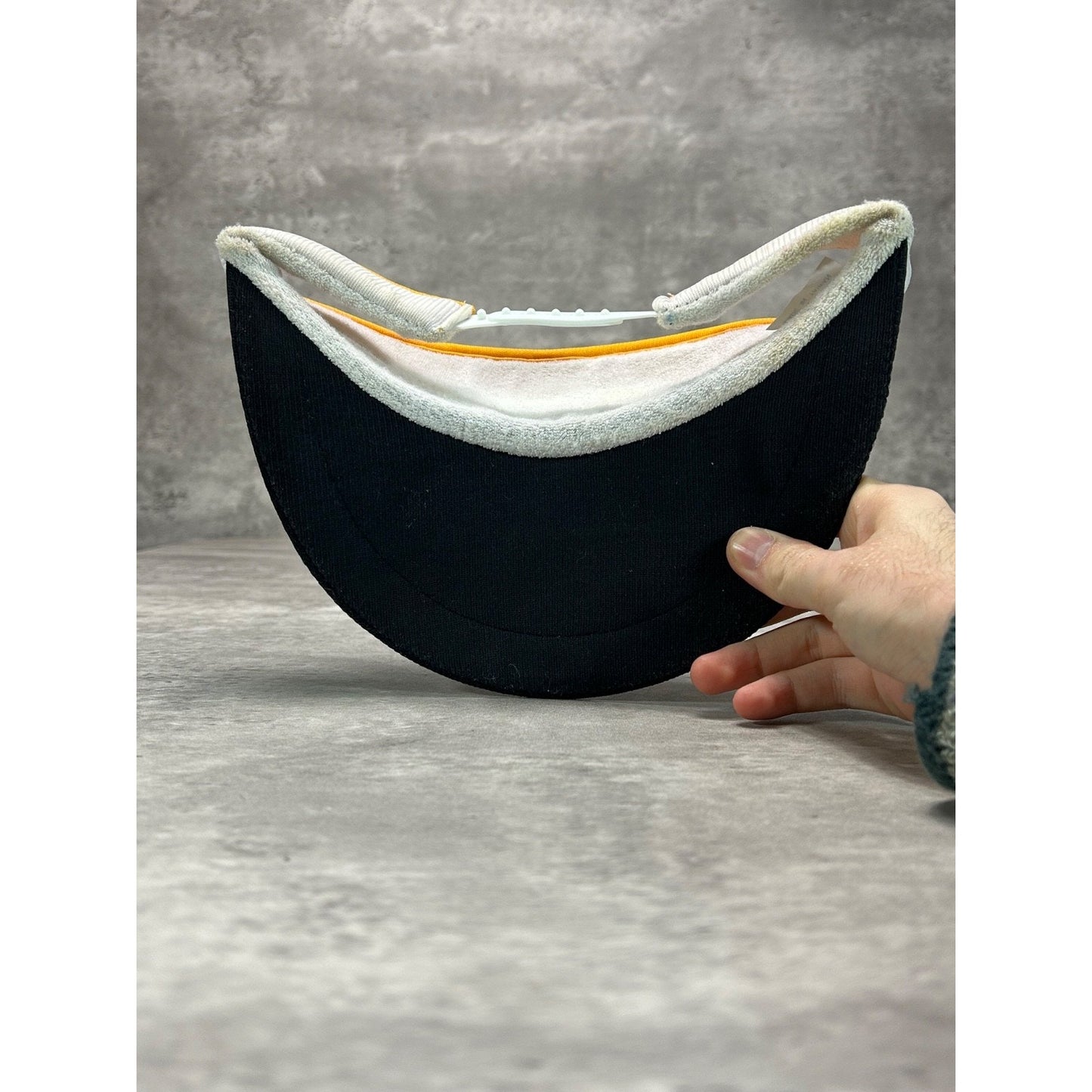 Vintage 80s/90s Pittsburgh Pirates MLB Graphic Spellout Snapback Visor OSFA