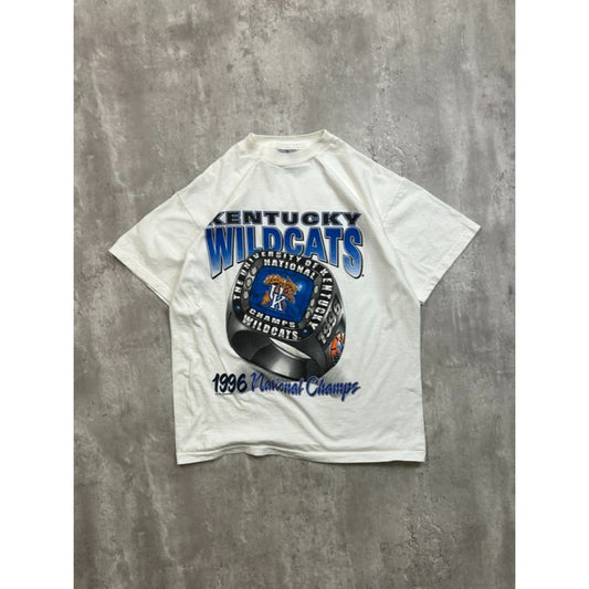Vintage 1996 Kentucky Wildcats NCAA Basketball National Champs T-Shirt Sz Large
