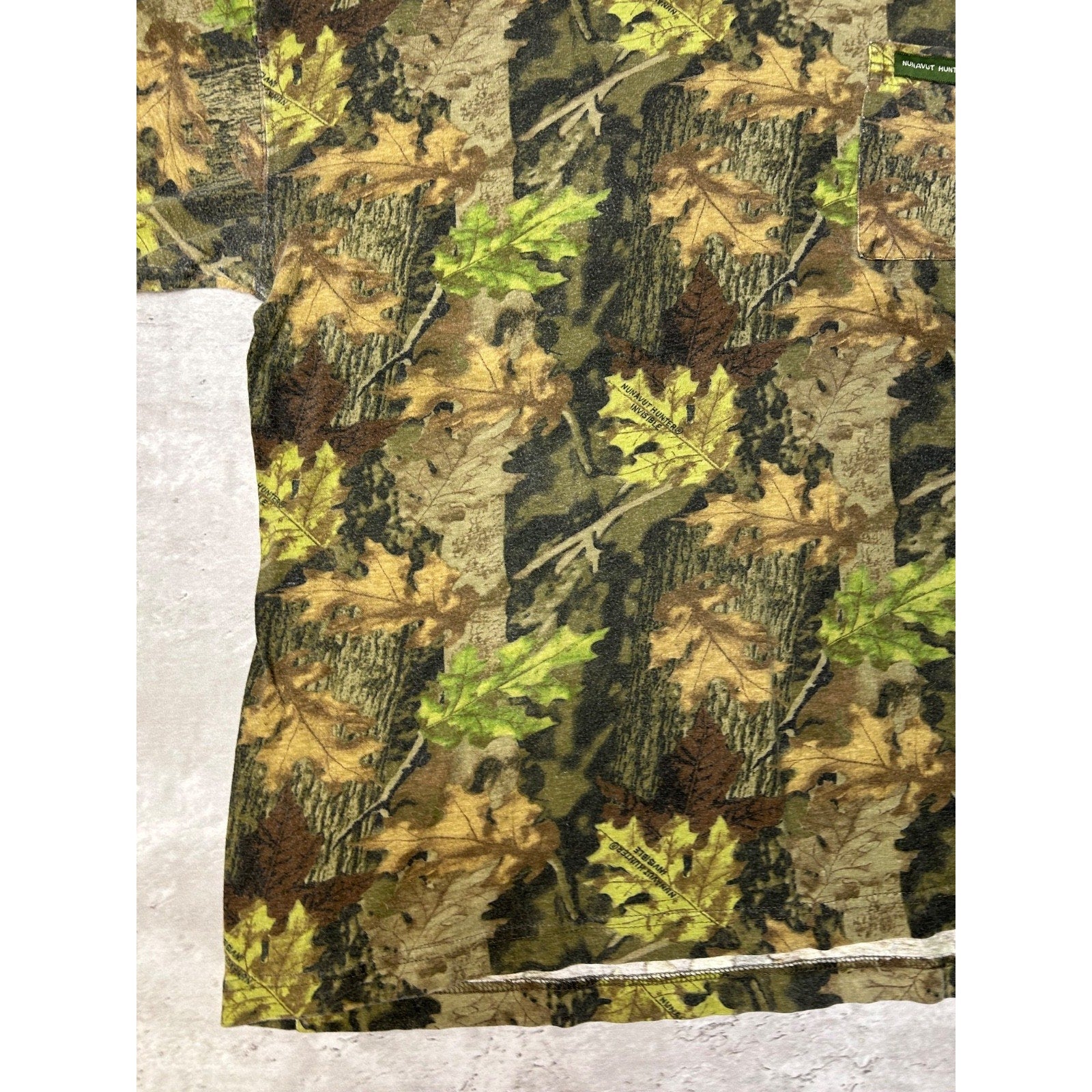 Vintage 90s Nunavut Hunter Tree Camo Hunting Long Sleeve T-Shirt Size Large