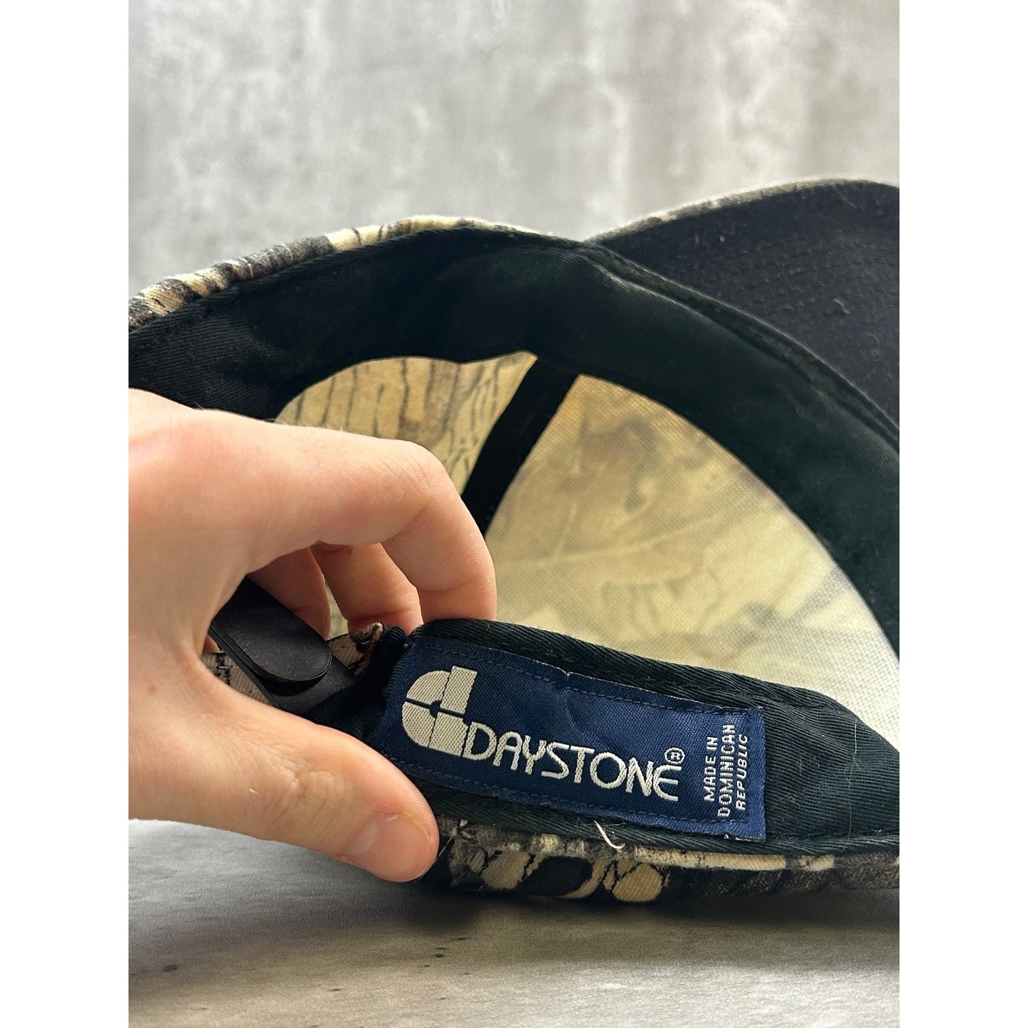 Vintage Daystone Tree Camp Hunting Snapback Hat OSFA