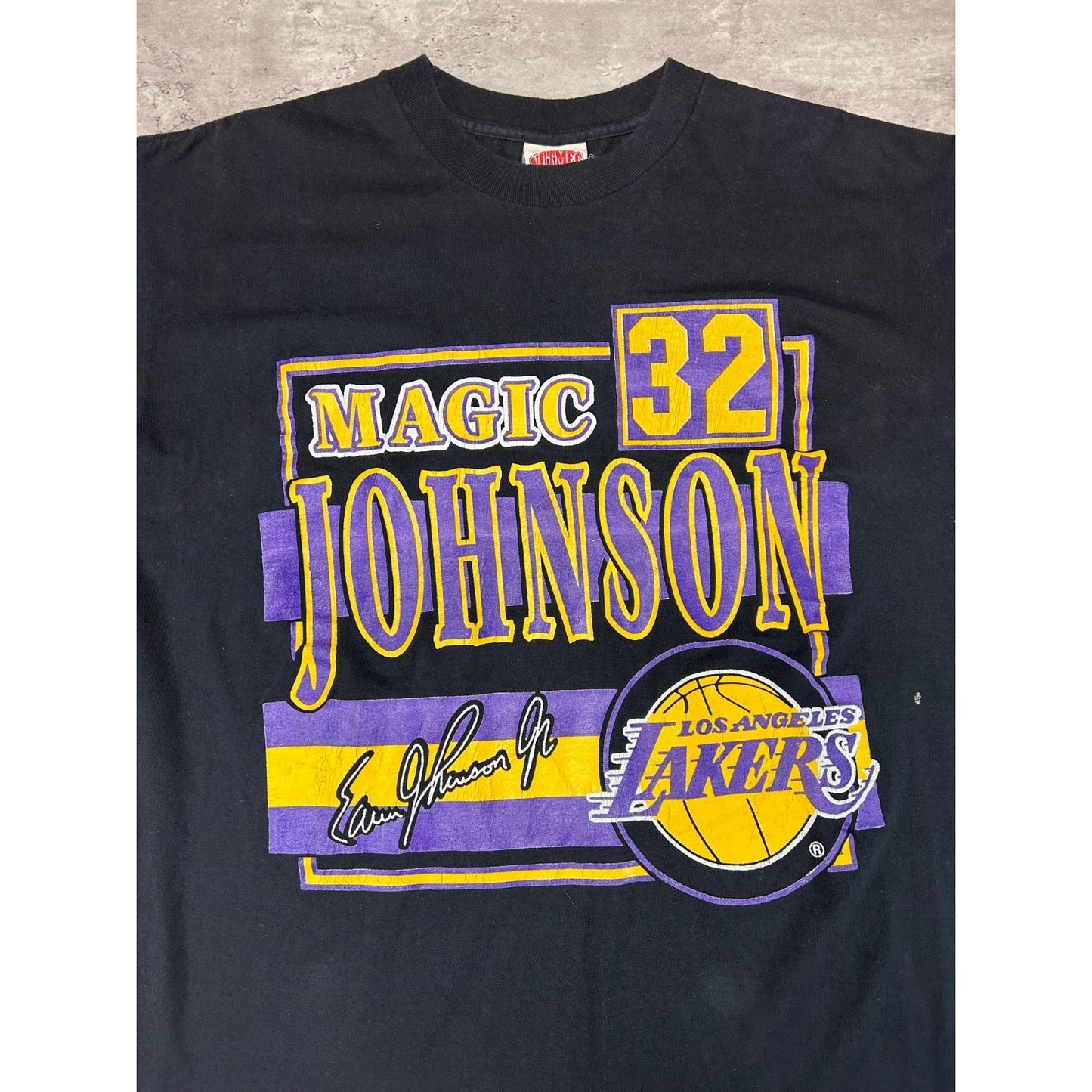 Vintage 90s Magic Johnson #32 Los Angeles Lakers NBA Player T-Shirt Size XL