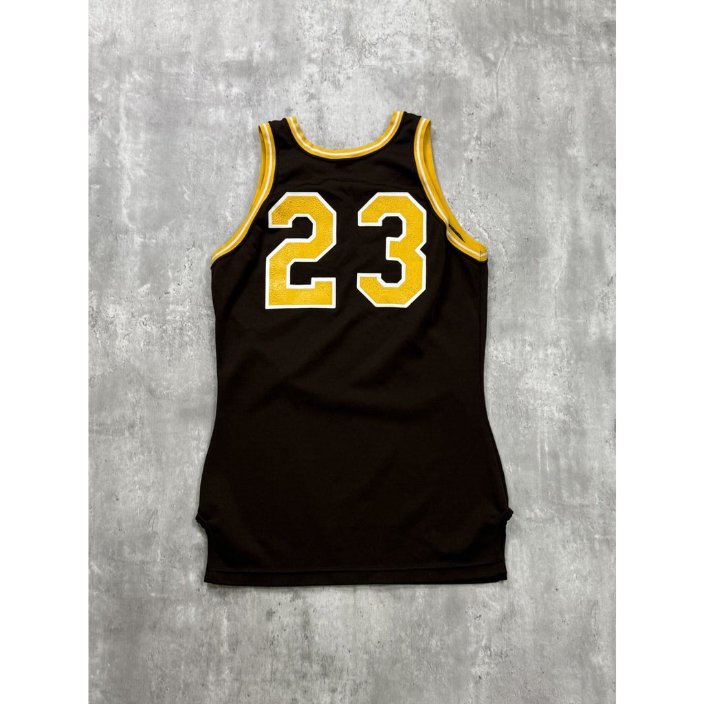 Vintage 80s/90s Wildcats #23 Collegiate Basketball Jersey Size Medium