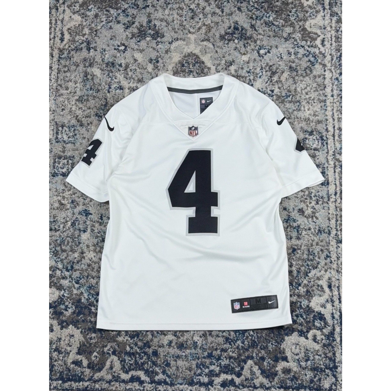 Derek Carr #4 Las Vegas Raiders NFL Nike Football Jersey Size Medium